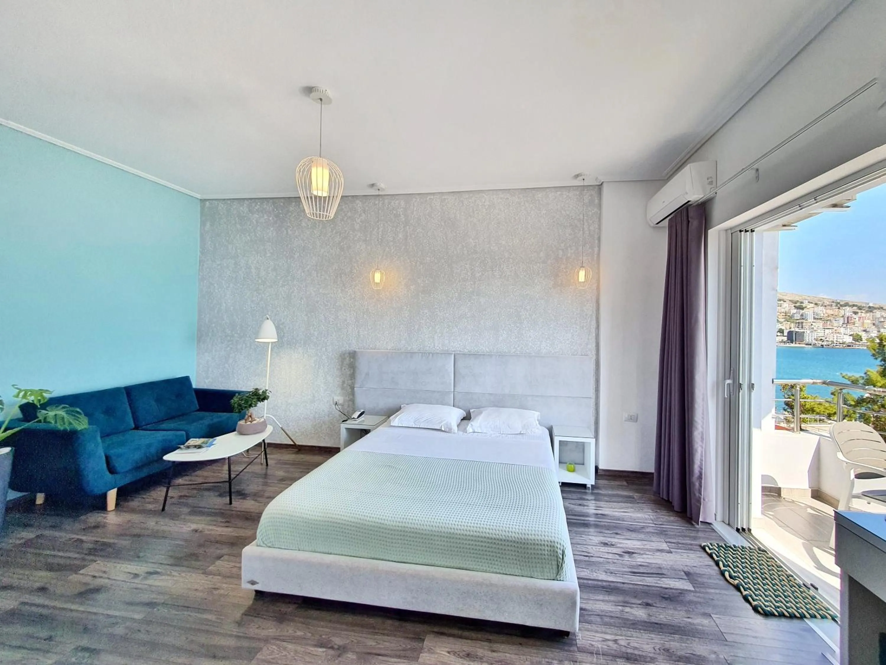 Photo of the whole room, Bed in Hotel JoAn