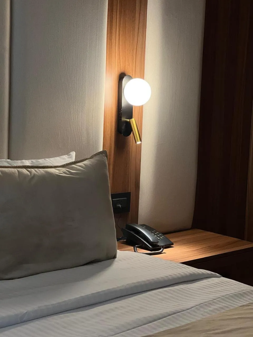 Photo of the whole room, Bed in White Breeze Hotel