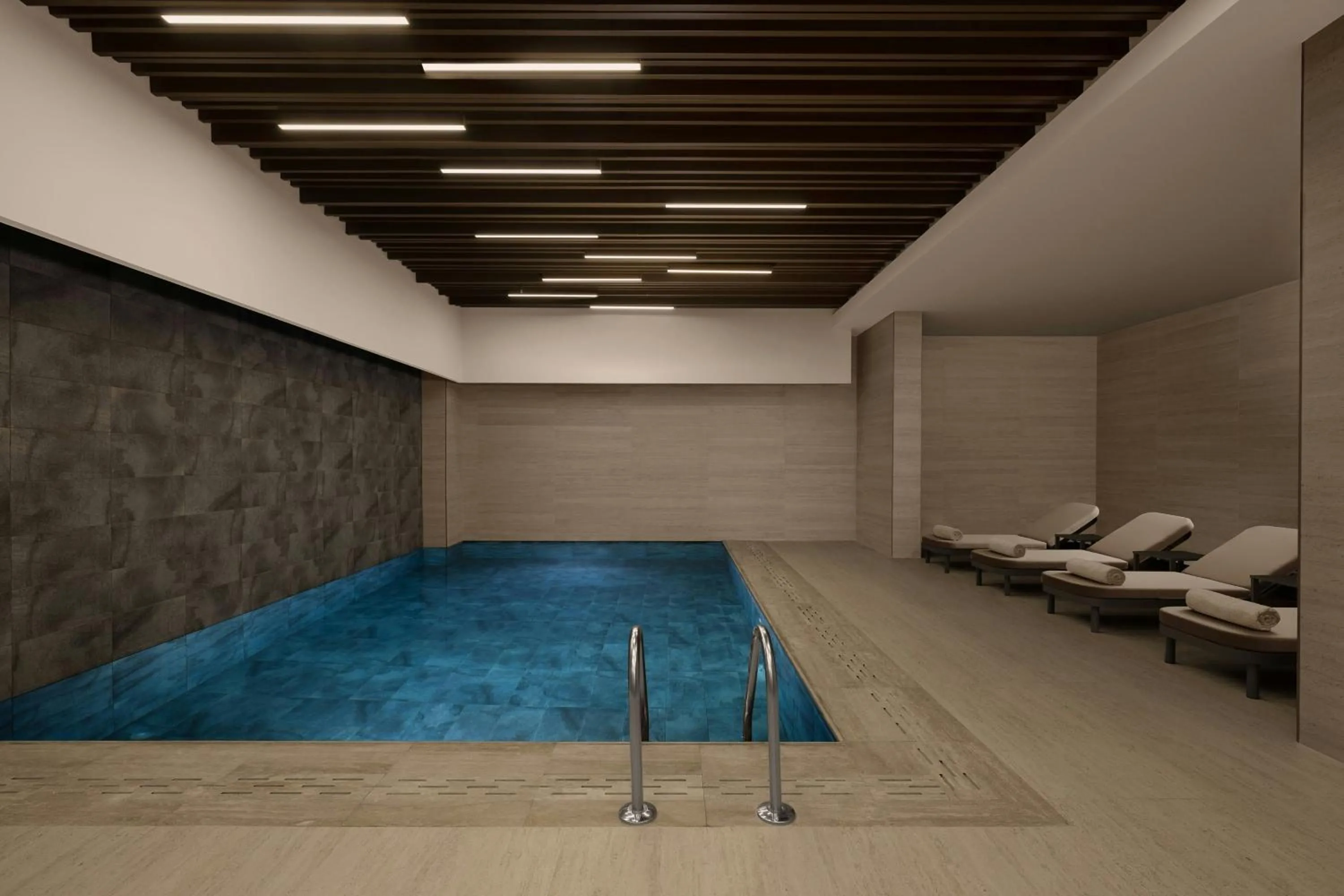Swimming pool in Marriott Executive Apartments Antalya
