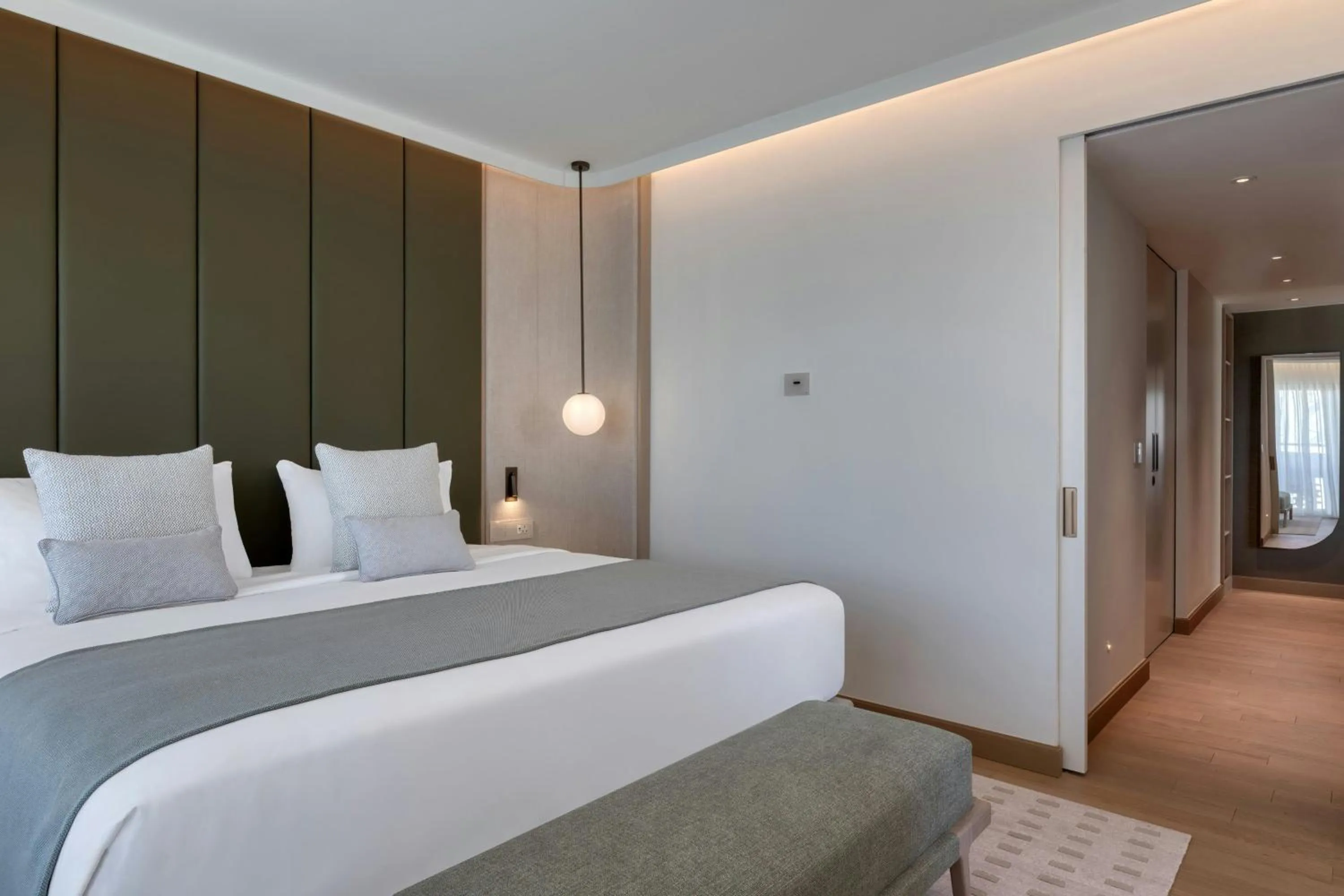 Bedroom, Bed in The Landmark Nicosia, Autograph Collection