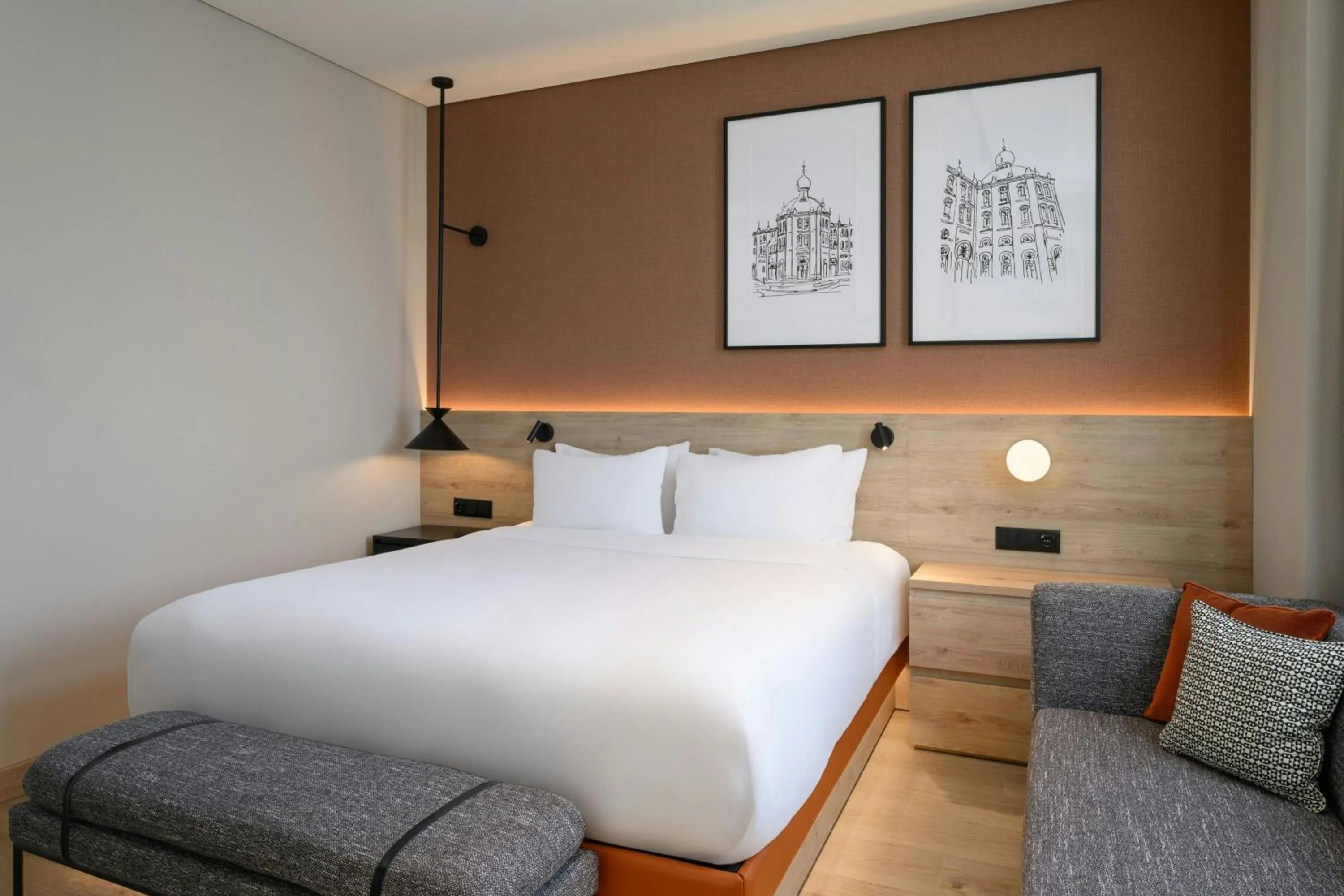 Bathroom, Bed in Residence Inn by Marriott Lisbon