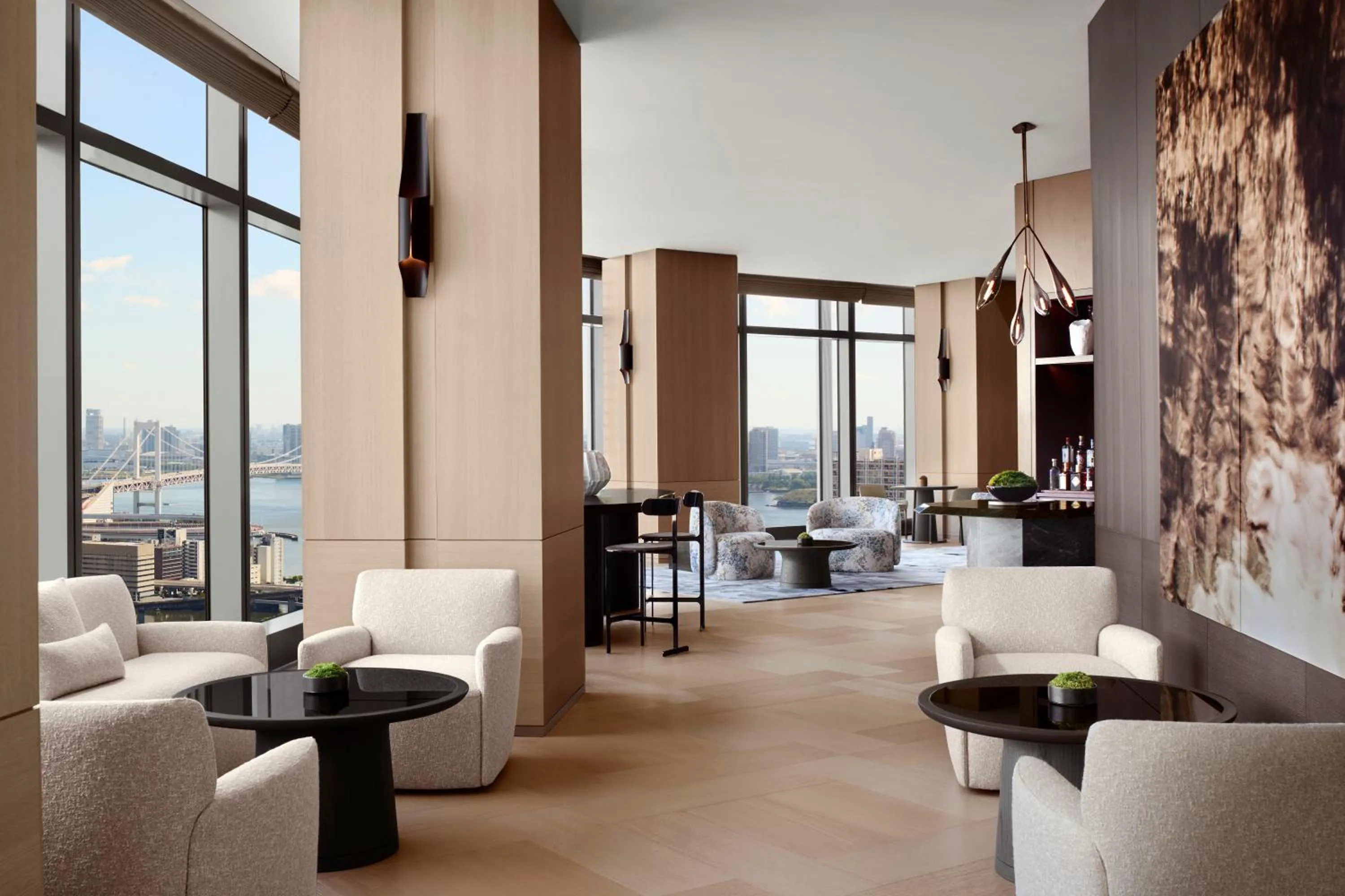 Lounge or bar in JW Marriott Hotel Tokyo