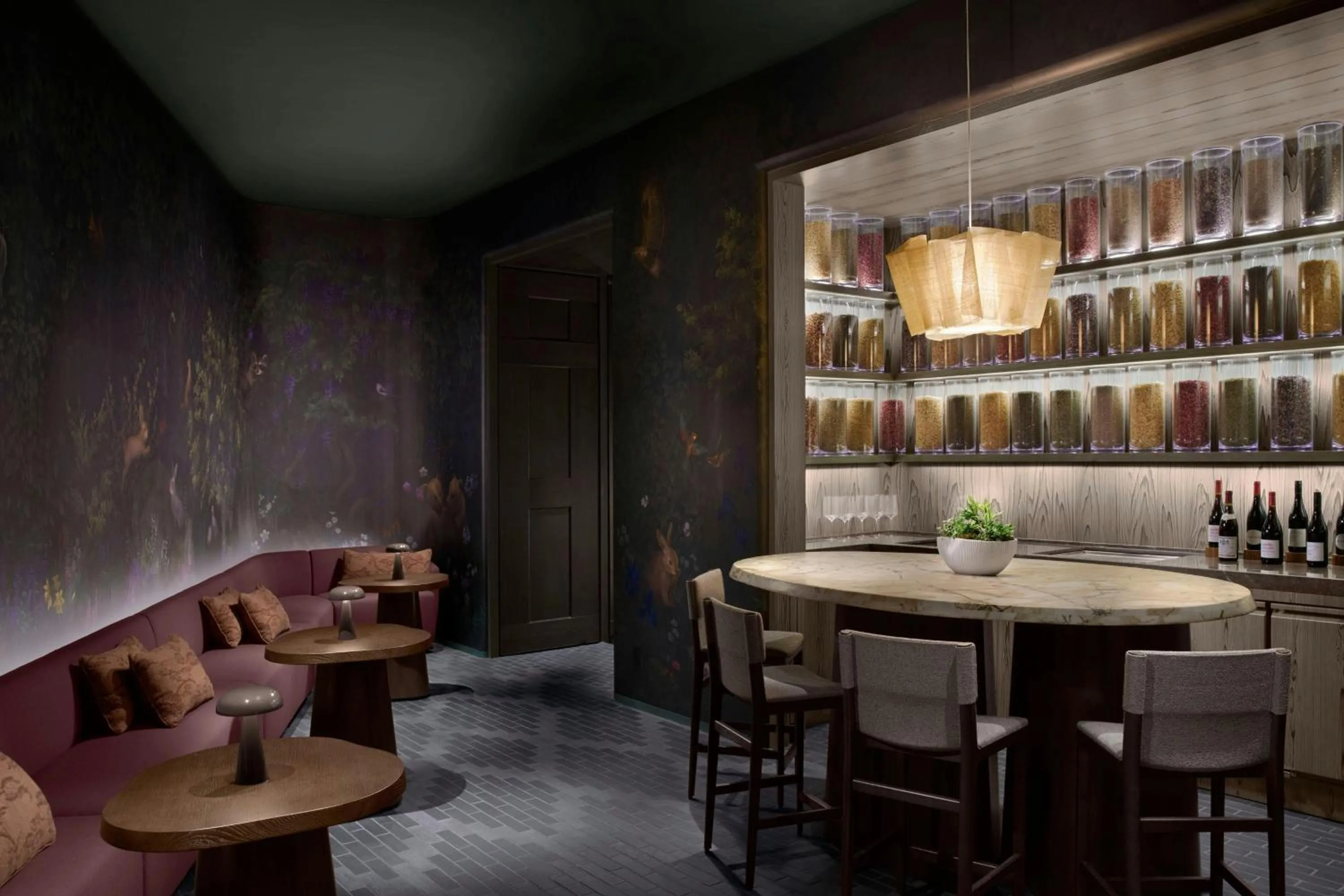 Lounge or bar in JW Marriott Hotel Tokyo