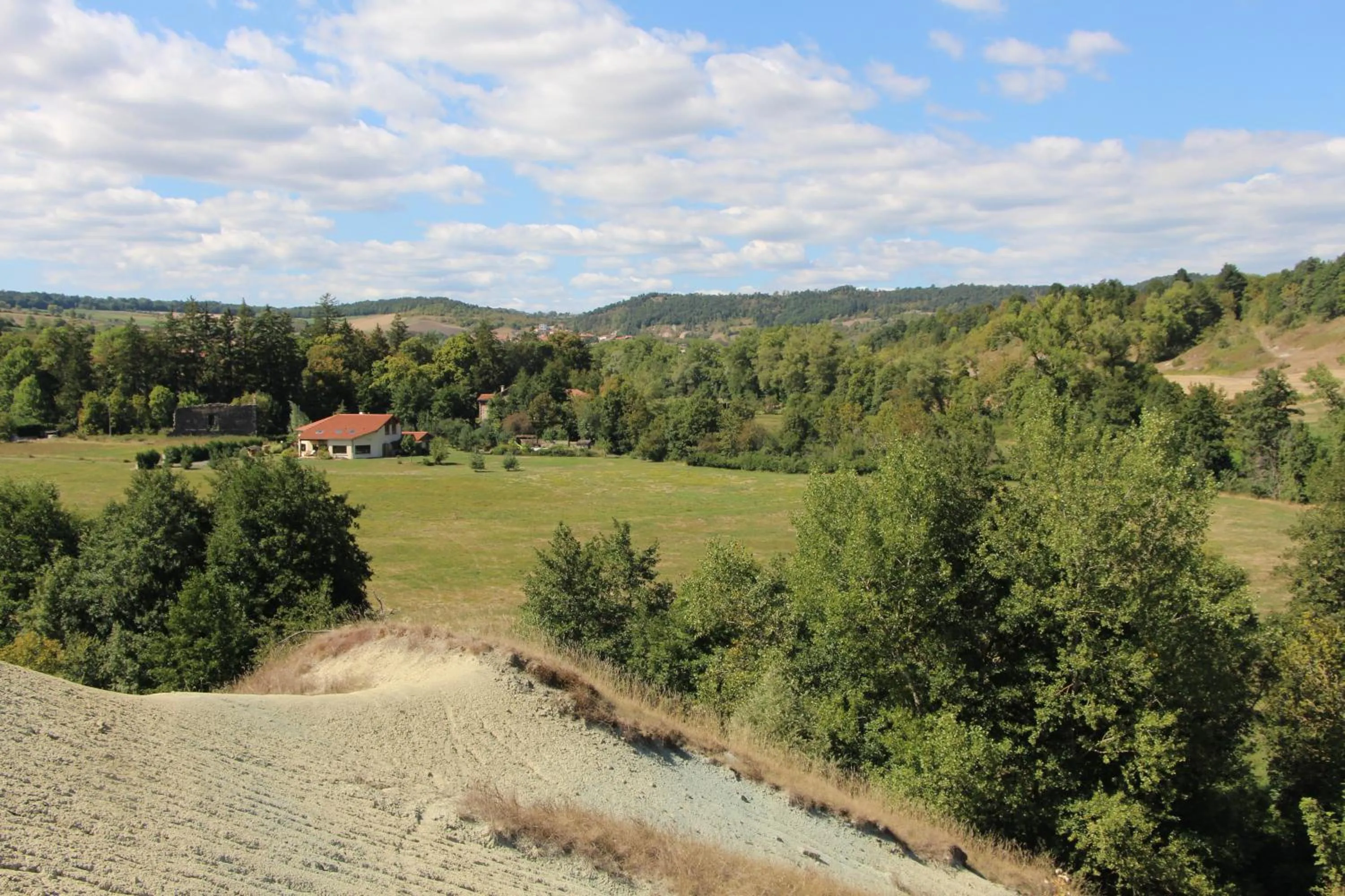 Natural landscape in Alcove Du Velay
