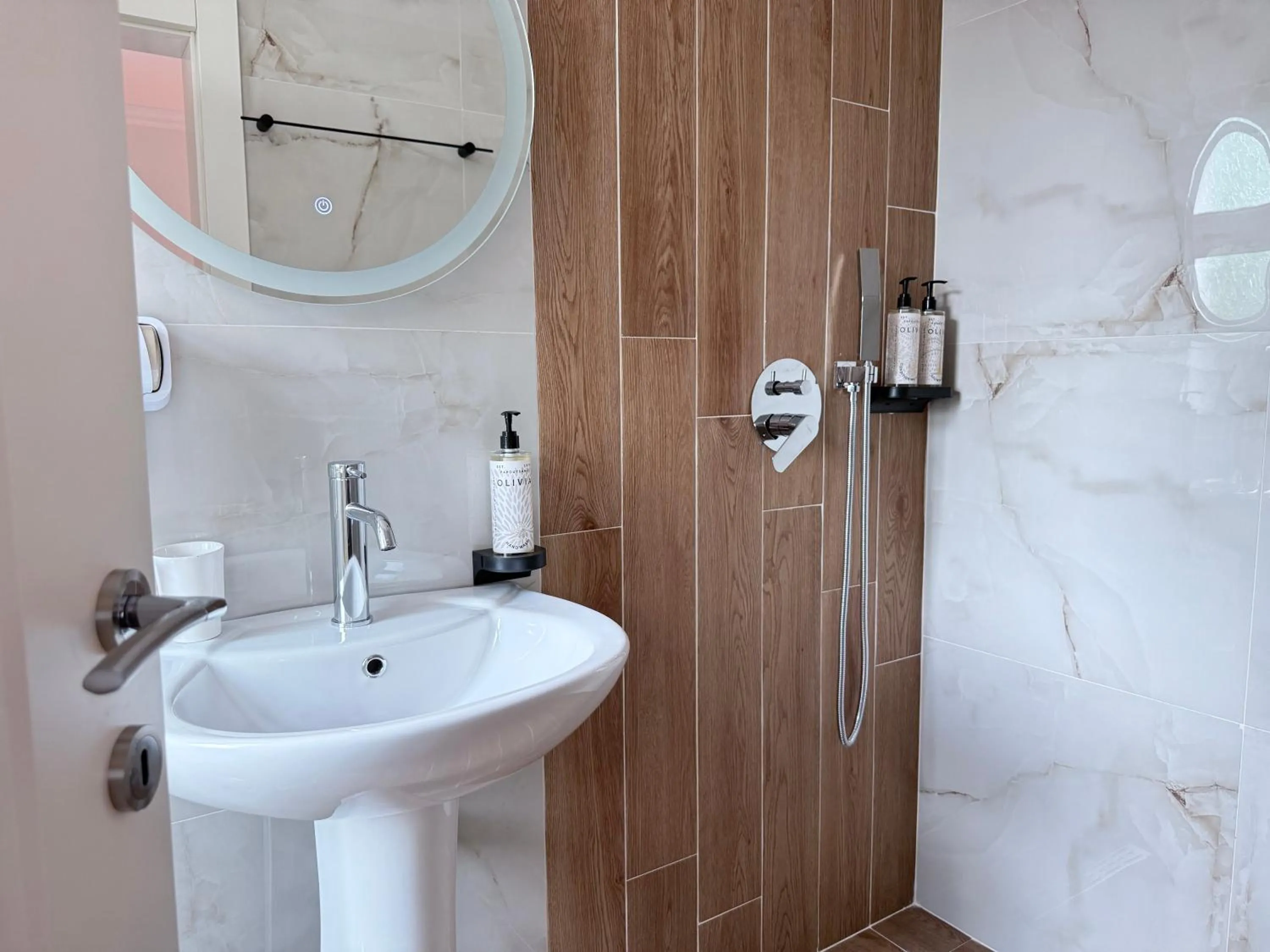 Shower in Museum Boutique Hotel Tirana