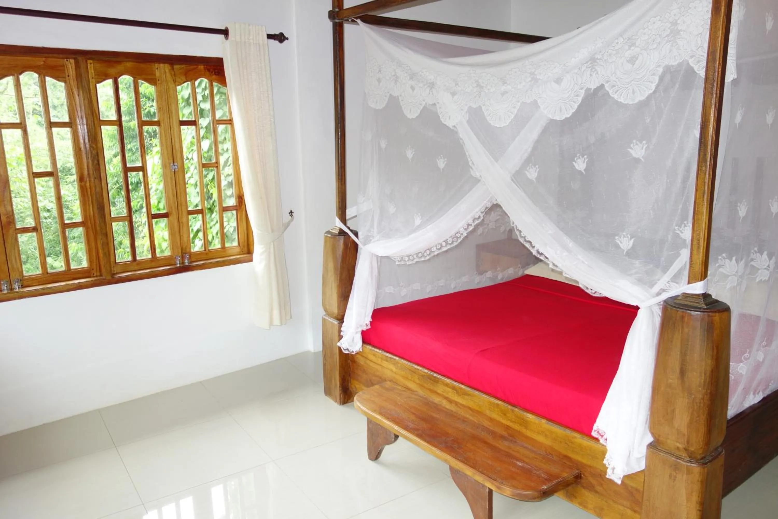 Bedroom, Bed in Hotel Orangutan