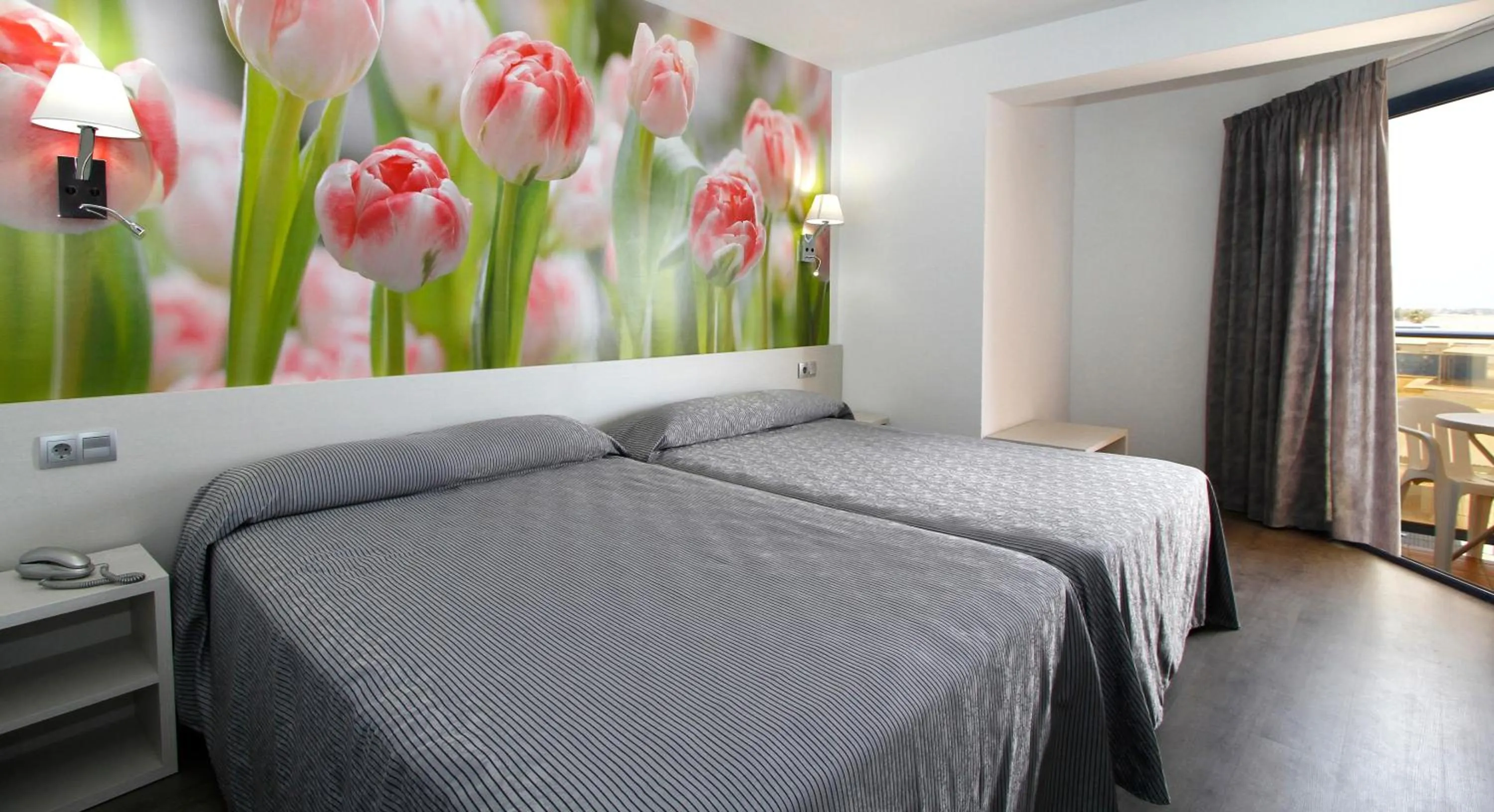 Bed in Hotel Amaraigua – All Inclusive – Adults Only