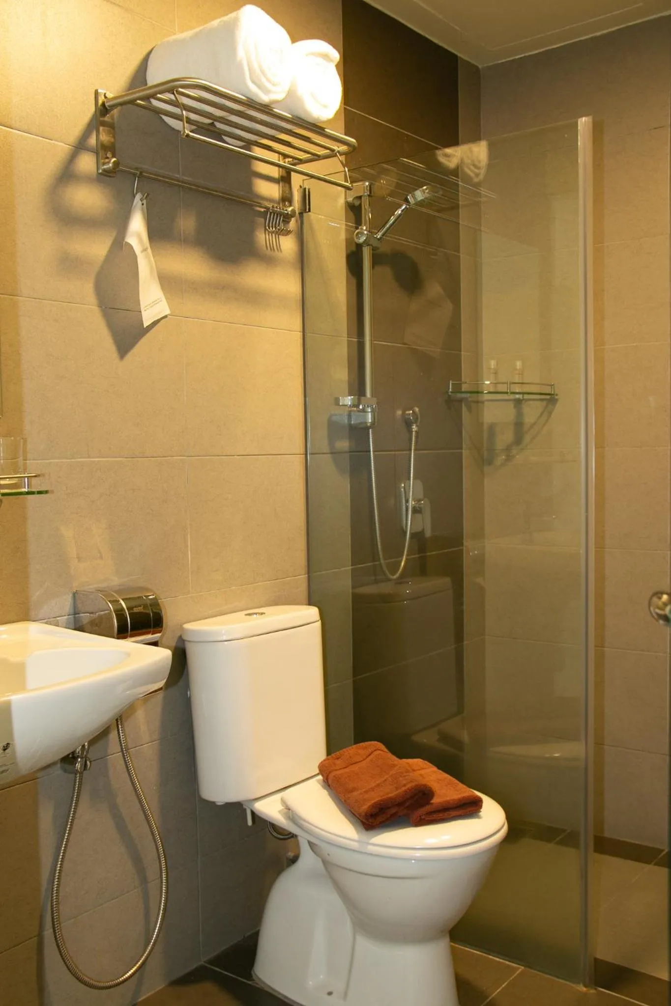 Shower, Bathroom in Prince 33 Hotel