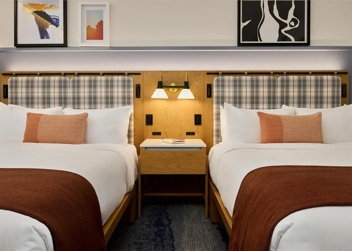 Deluxe Queen Room with Two Queen Beds in Limelight Mammoth Deluxe Queen Room with Two Queen Beds in Limelight Mammoth