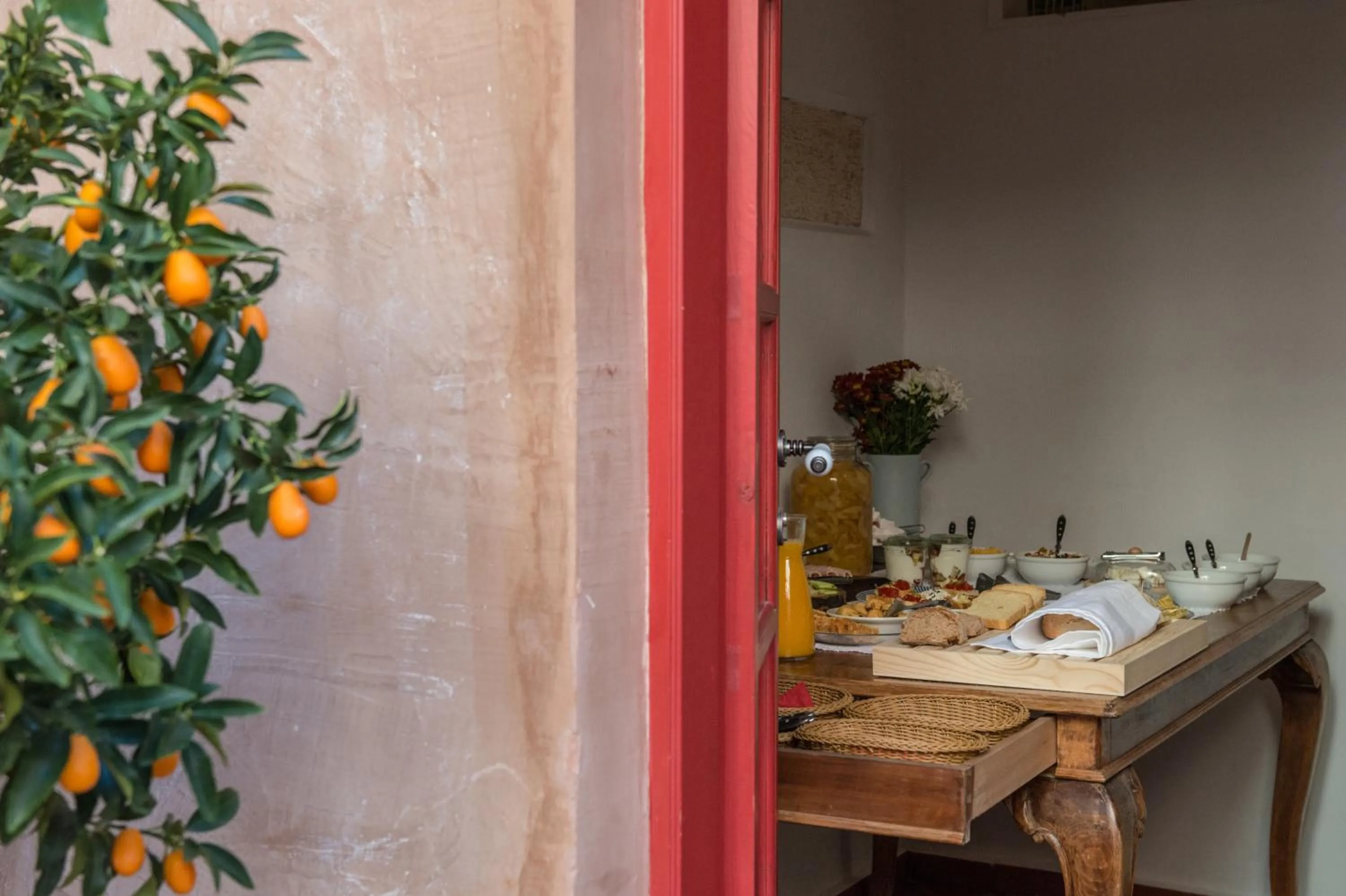 Breakfast in Hotel Off