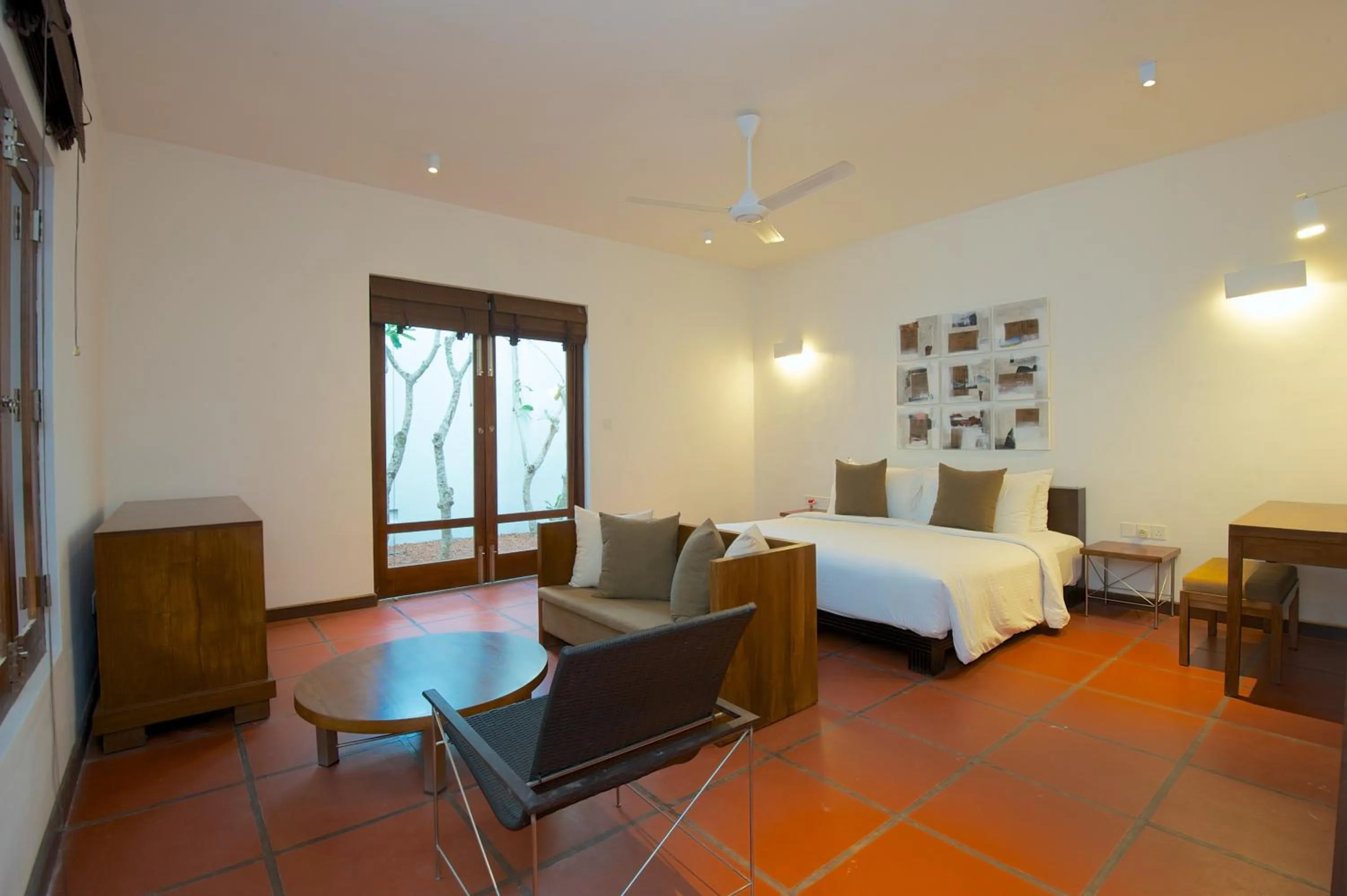 Bed in Jetwing Thalahena Villa