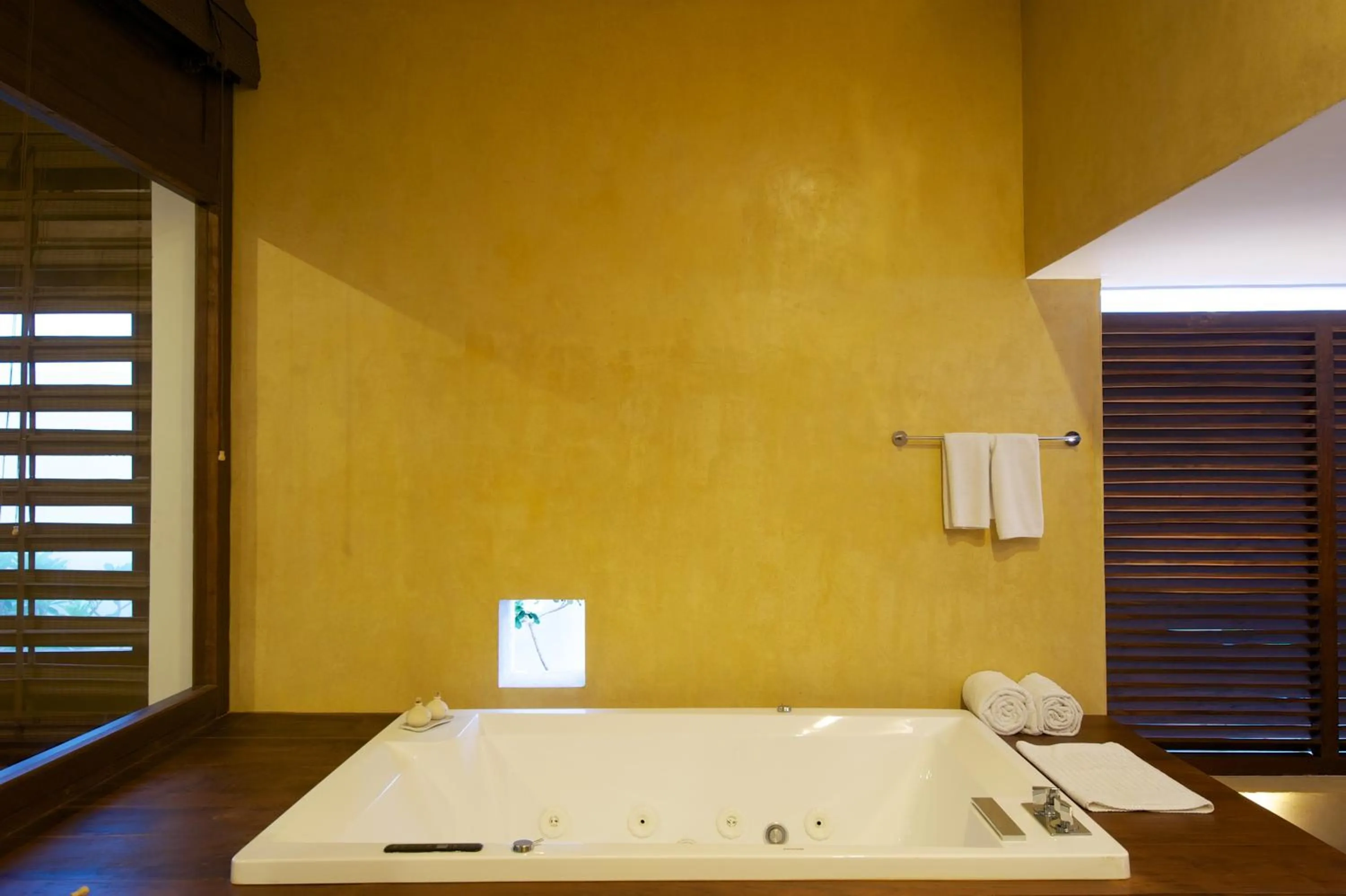 Bathroom in Jetwing Thalahena Villa