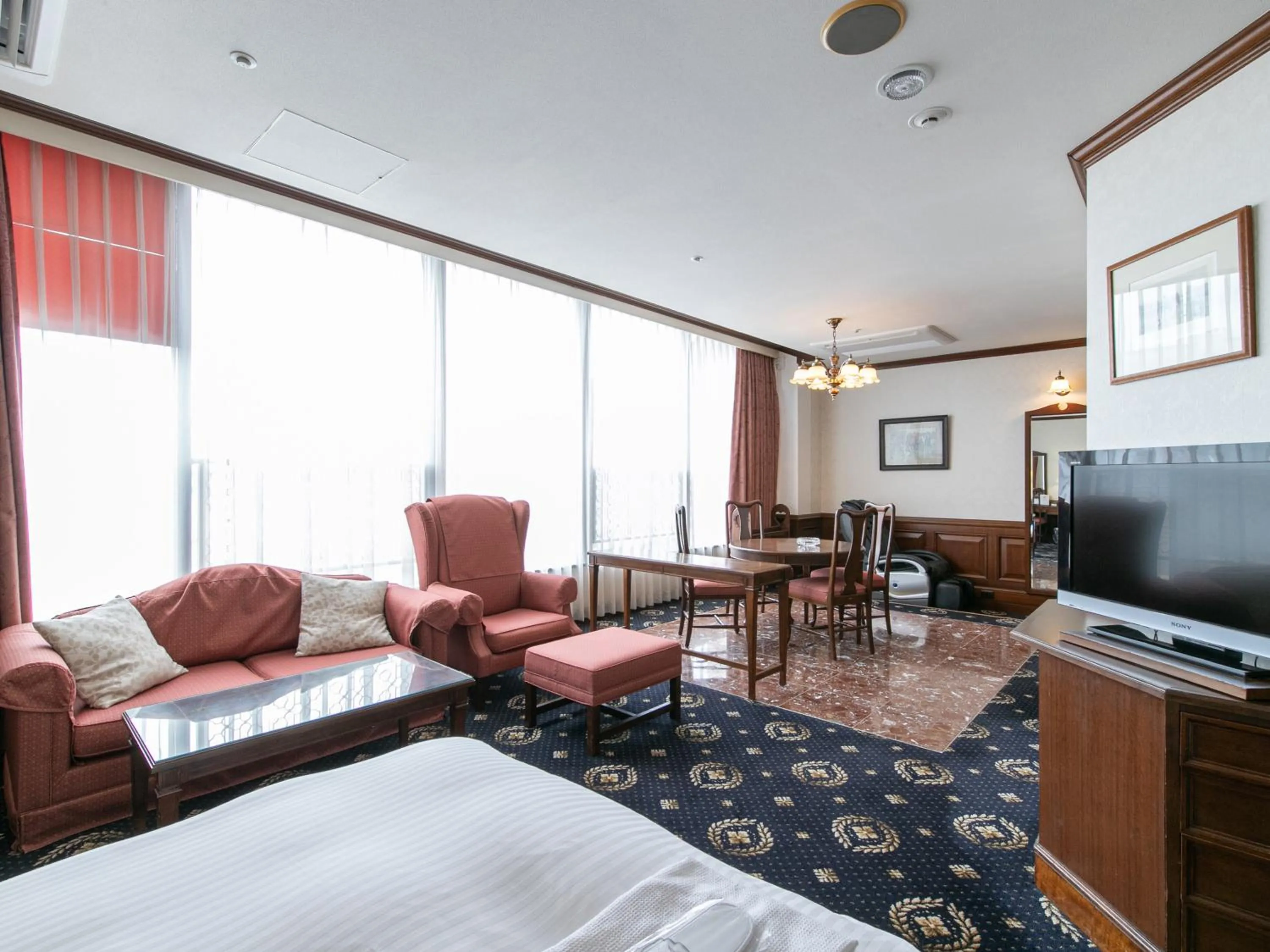 Bed in Victoria Inn Nagasaki