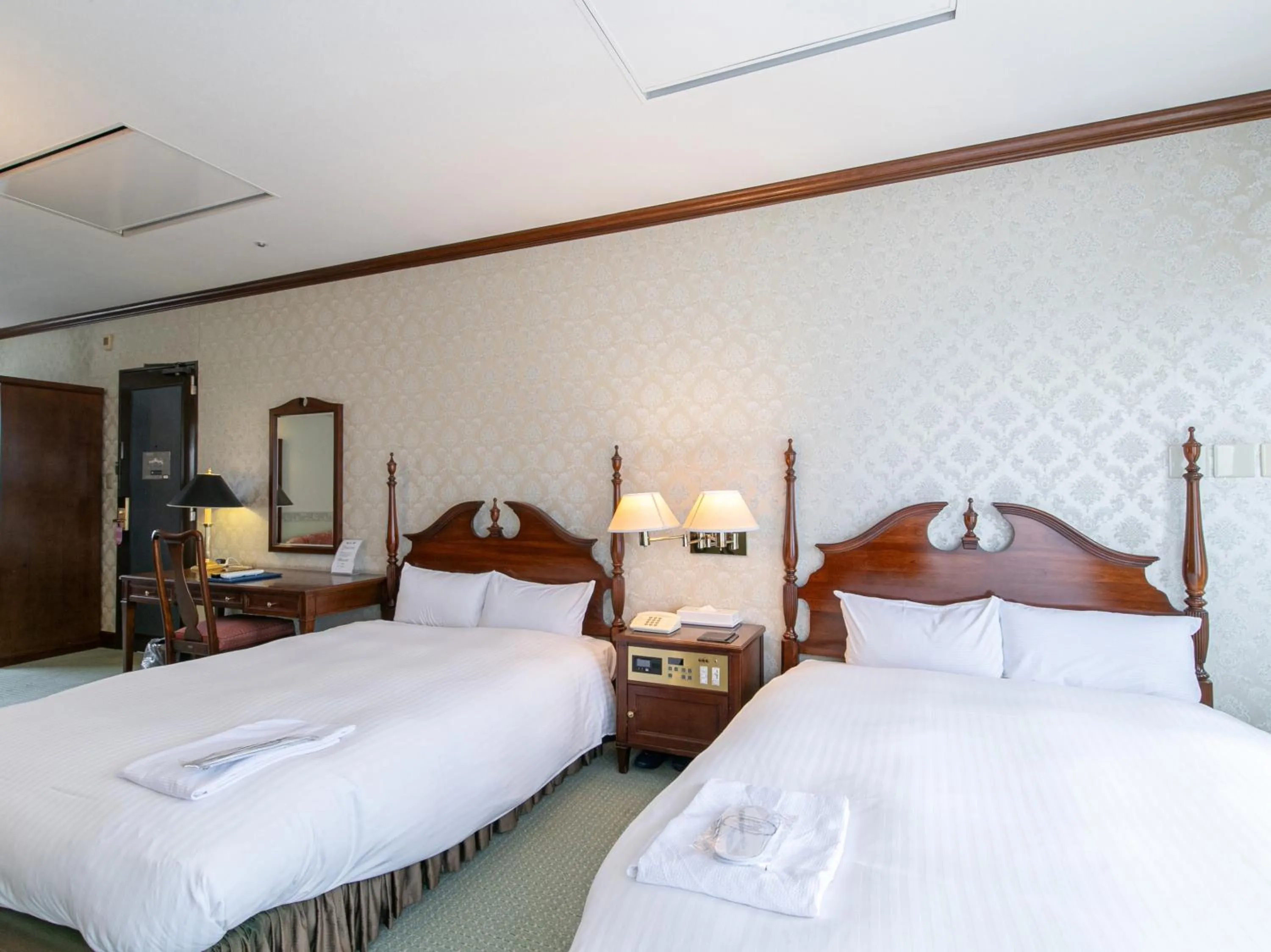 Bed in Victoria Inn Nagasaki