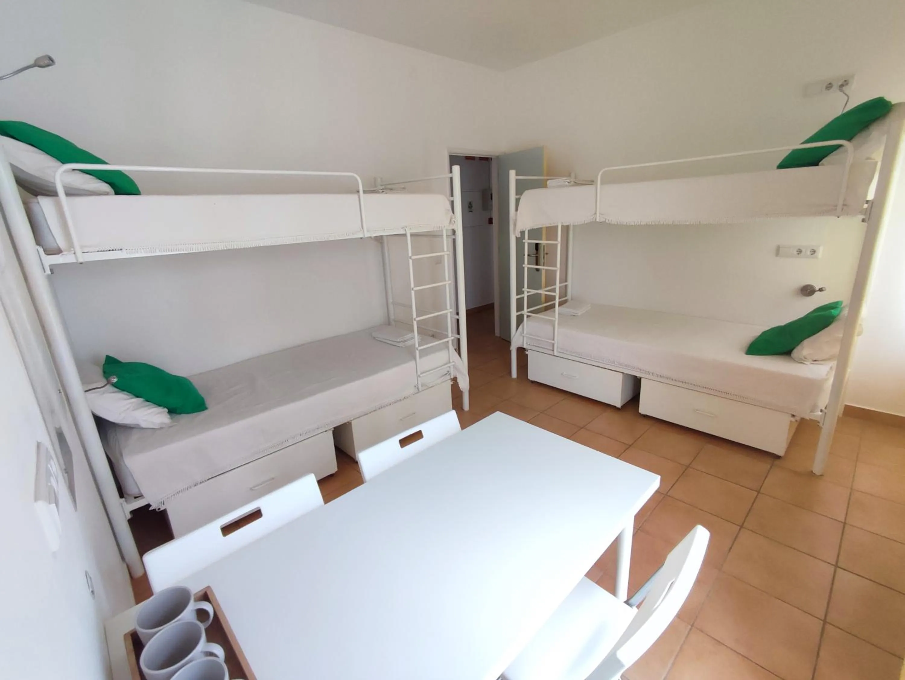 Racing Mackerel Hostel