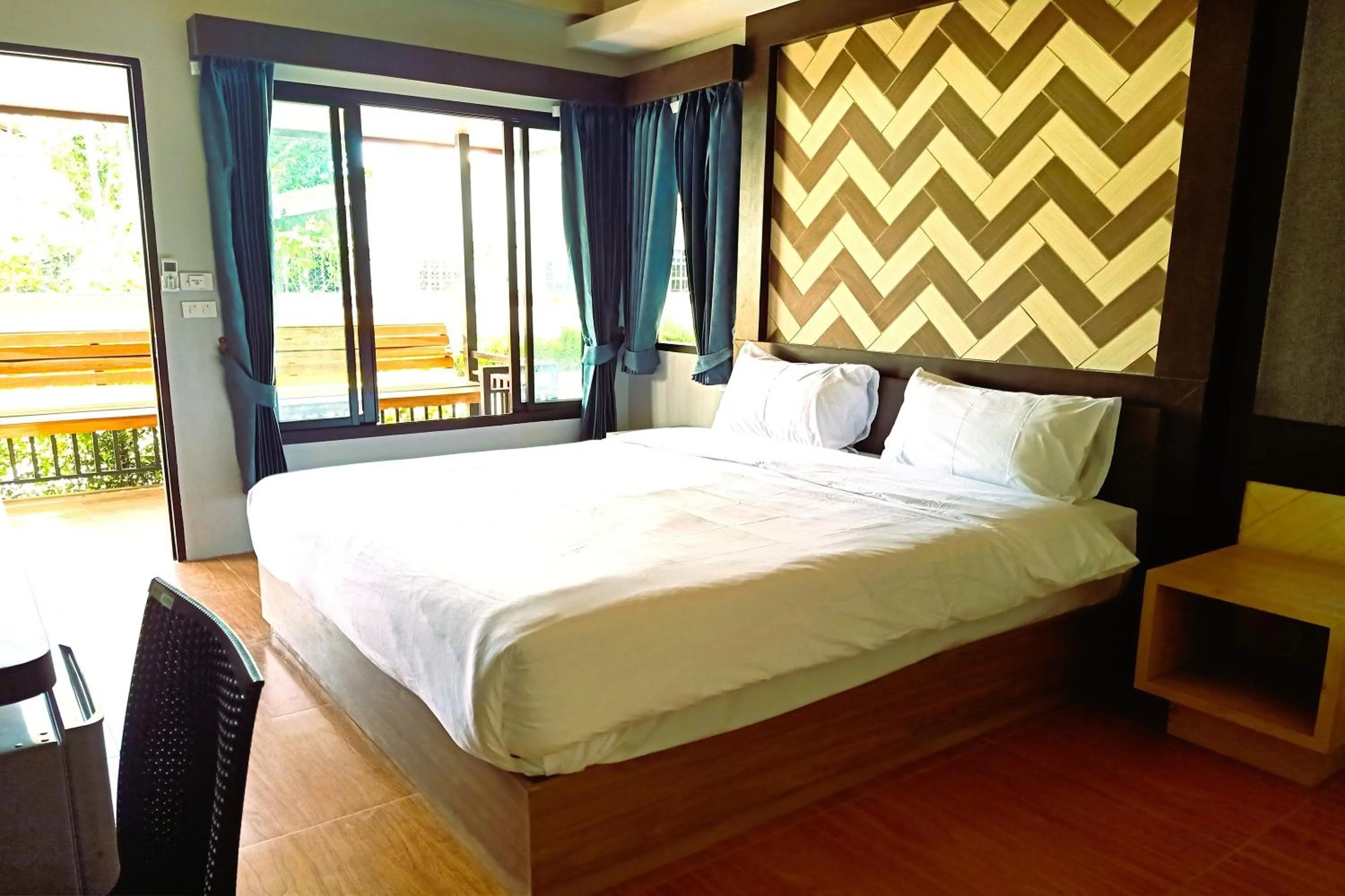 Bedroom, Bed in Resort Thalang