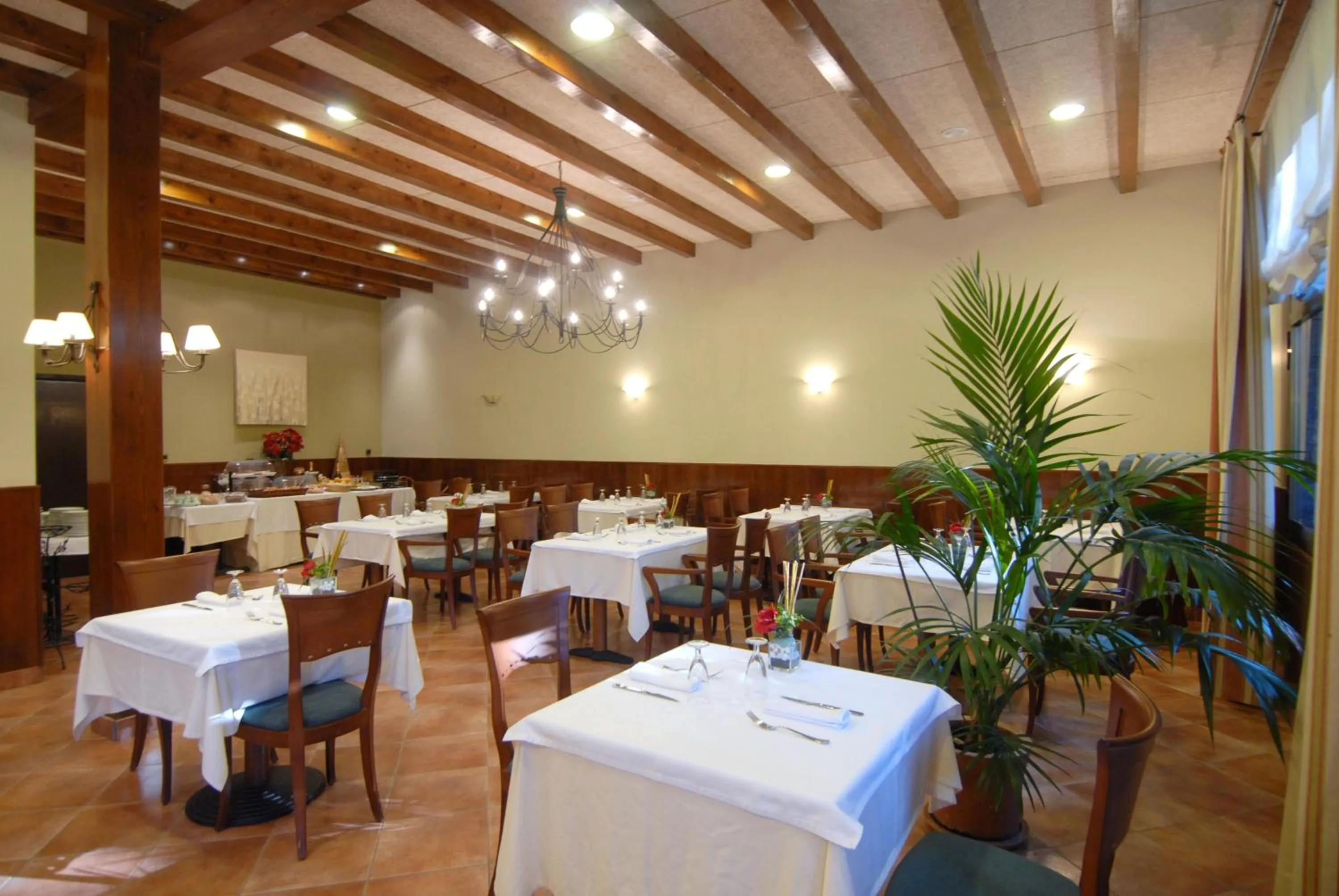 Restaurant/places to eat in Hotel Florido