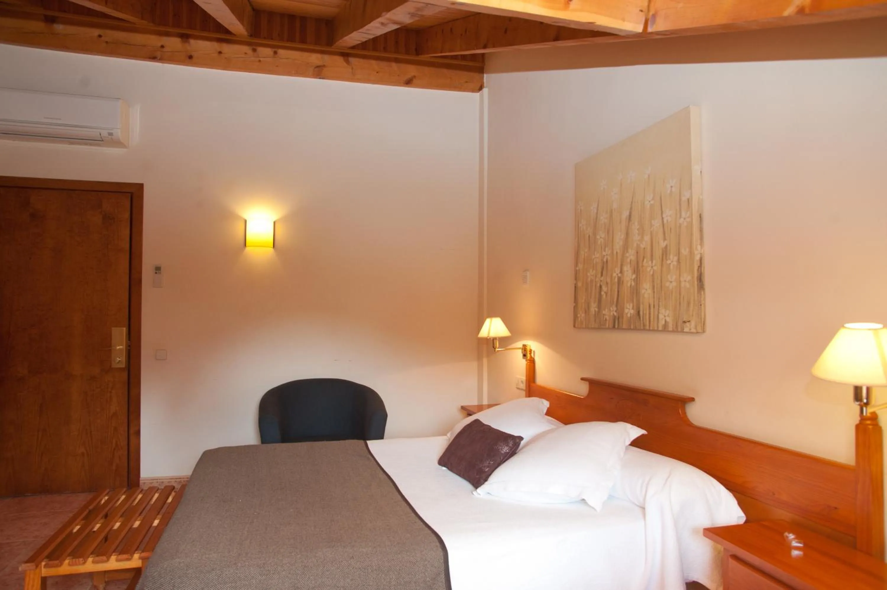 Bed in Hotel Florido