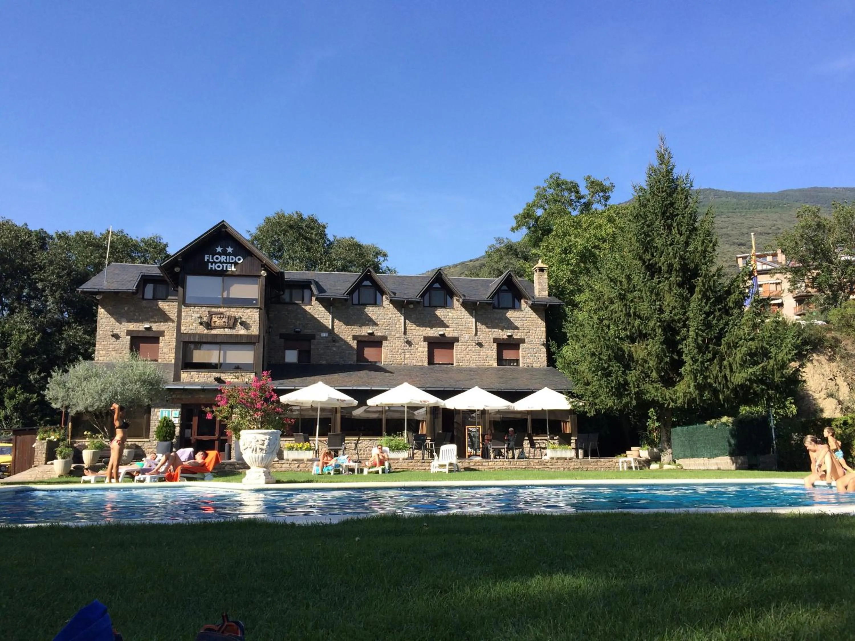 Property building in Hotel Florido