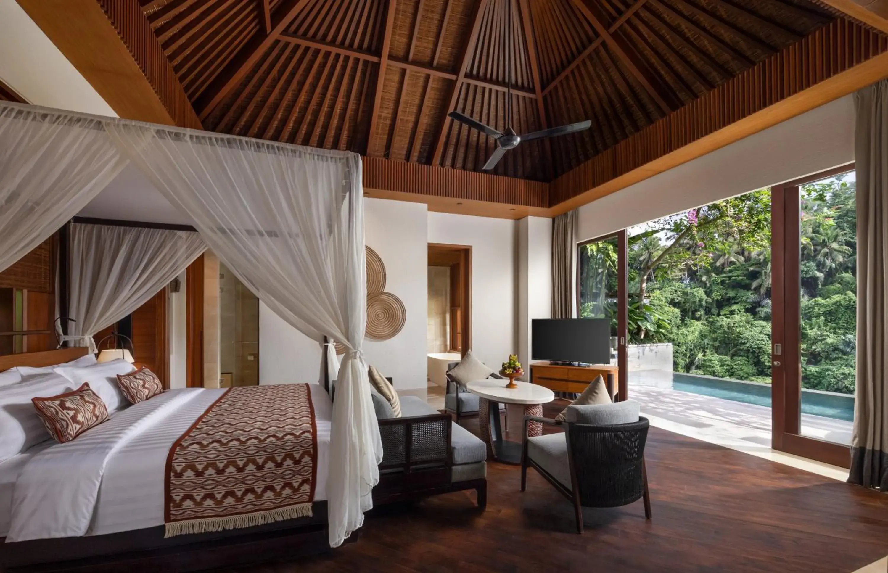 Spacious One-Bedroom Villa with Private Pool, Bathtub, Jungle View and Free Welcome Fruit in Impiana Private Villas Ubud Spacious One-Bedroom Villa with Private Pool, Bathtub, Jungle View and Free Welcome Fruit in Impiana Private Villas Ubud