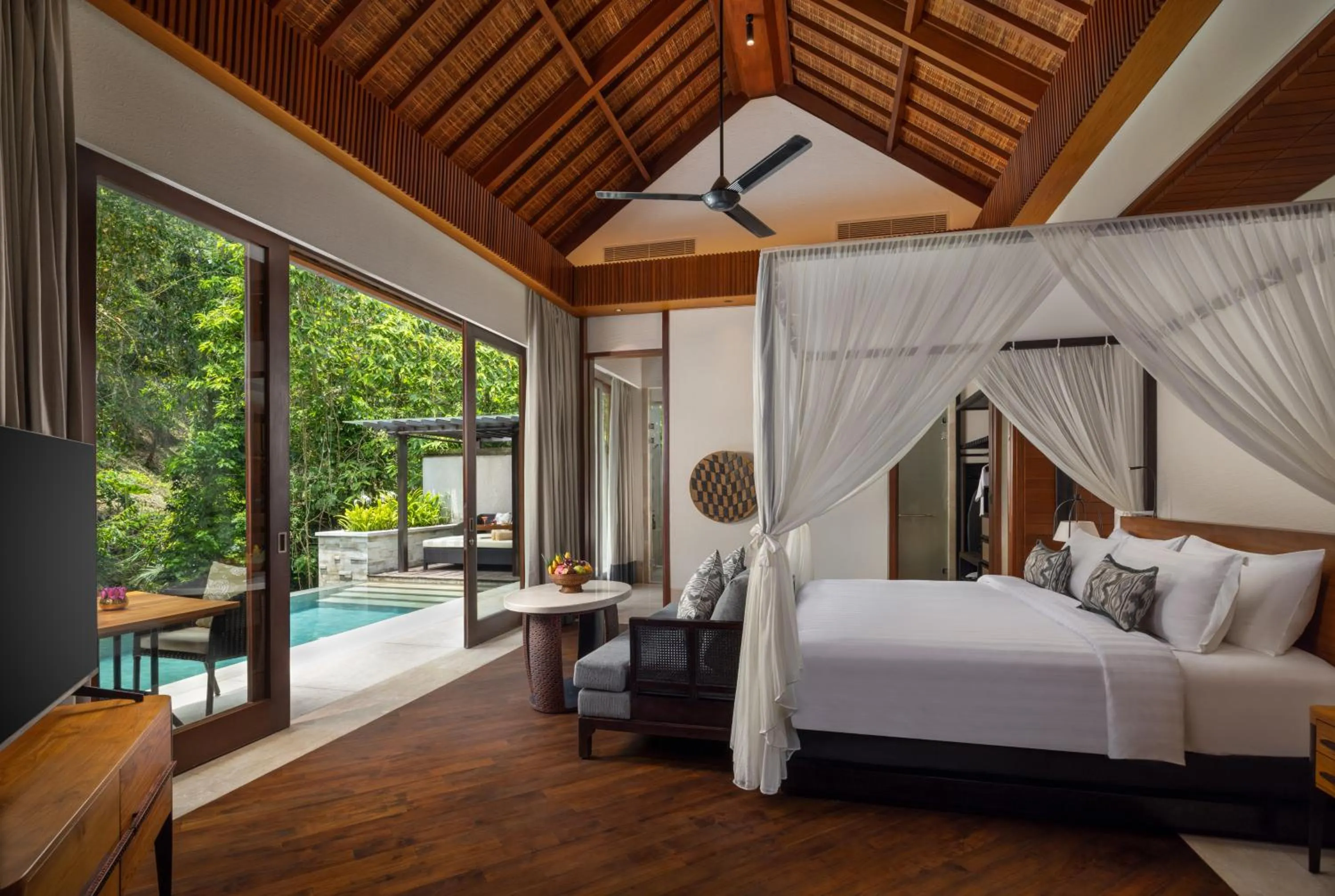 Bed in Impiana Private Villas Ubud