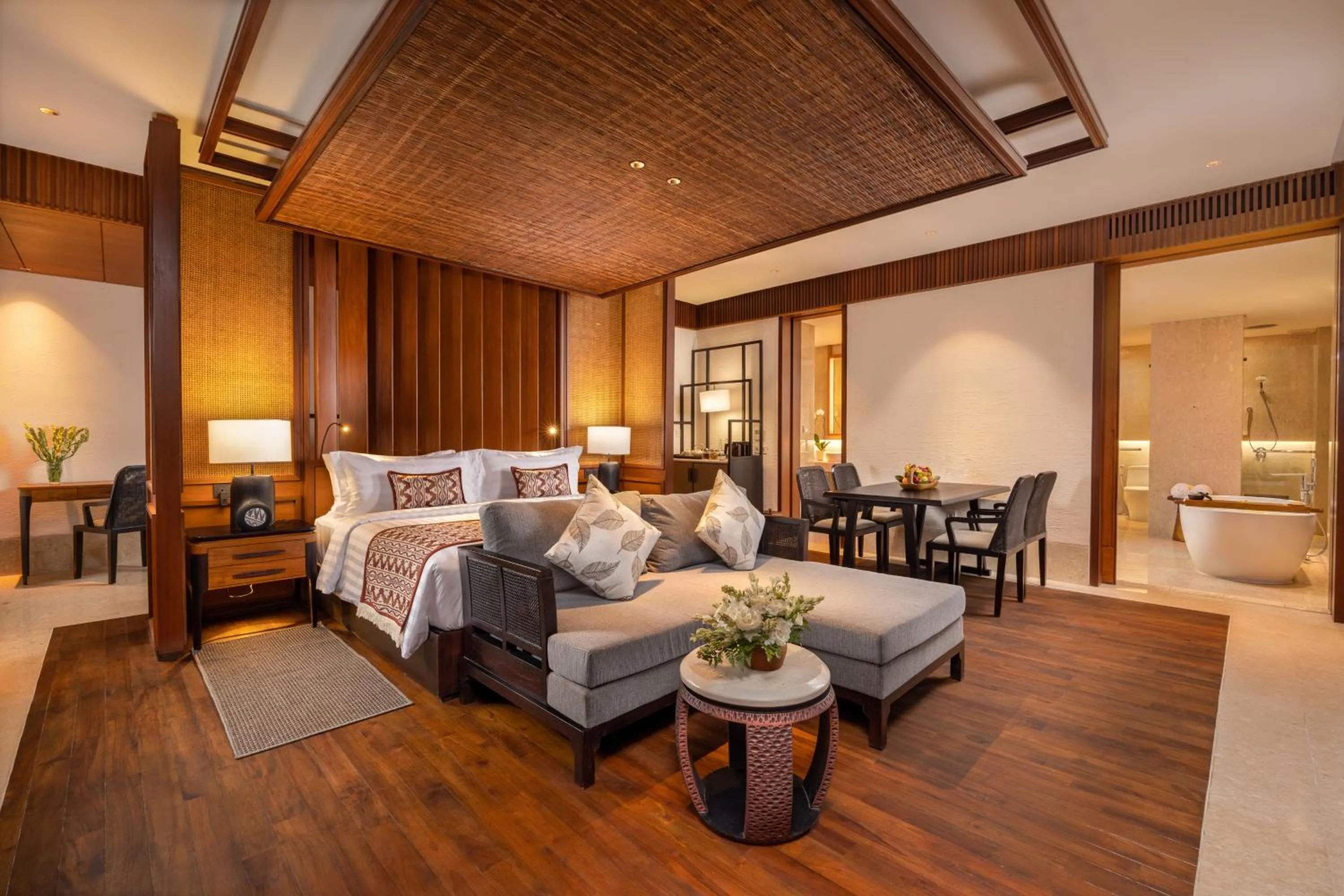 Bed in Impiana Private Villas Ubud