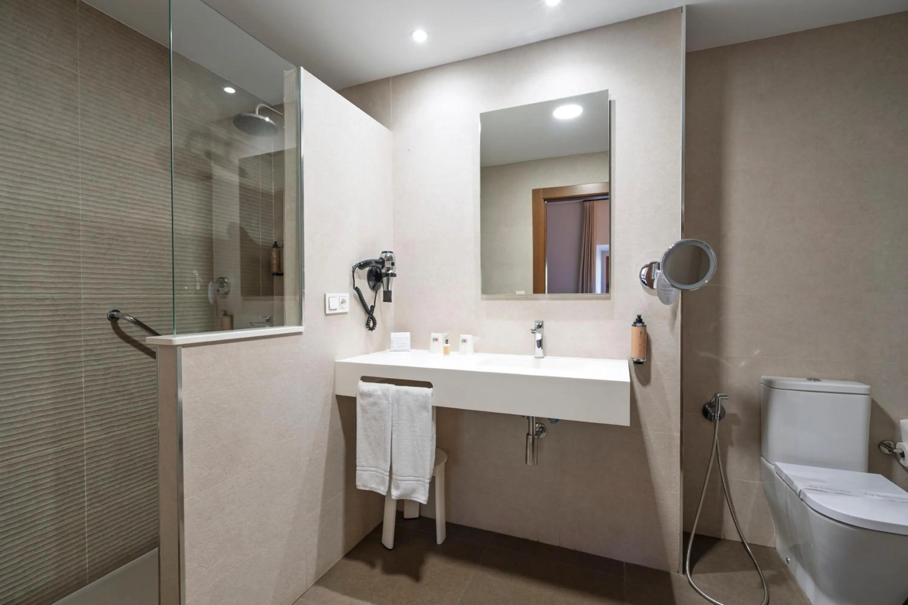 Bathroom in Hotel Valle del Ambroz