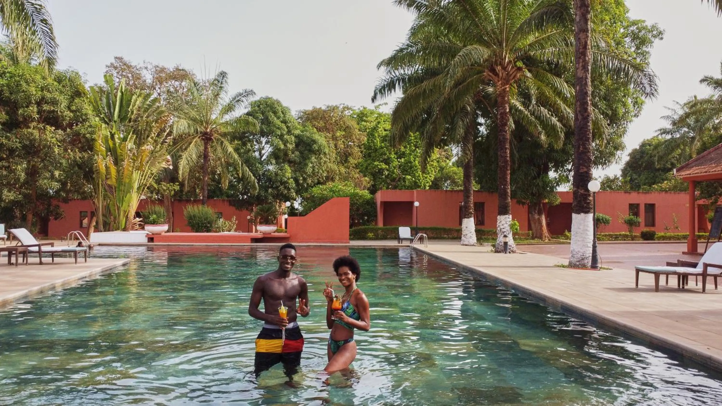 Swimming pool in Dunia Hôtel Bissau