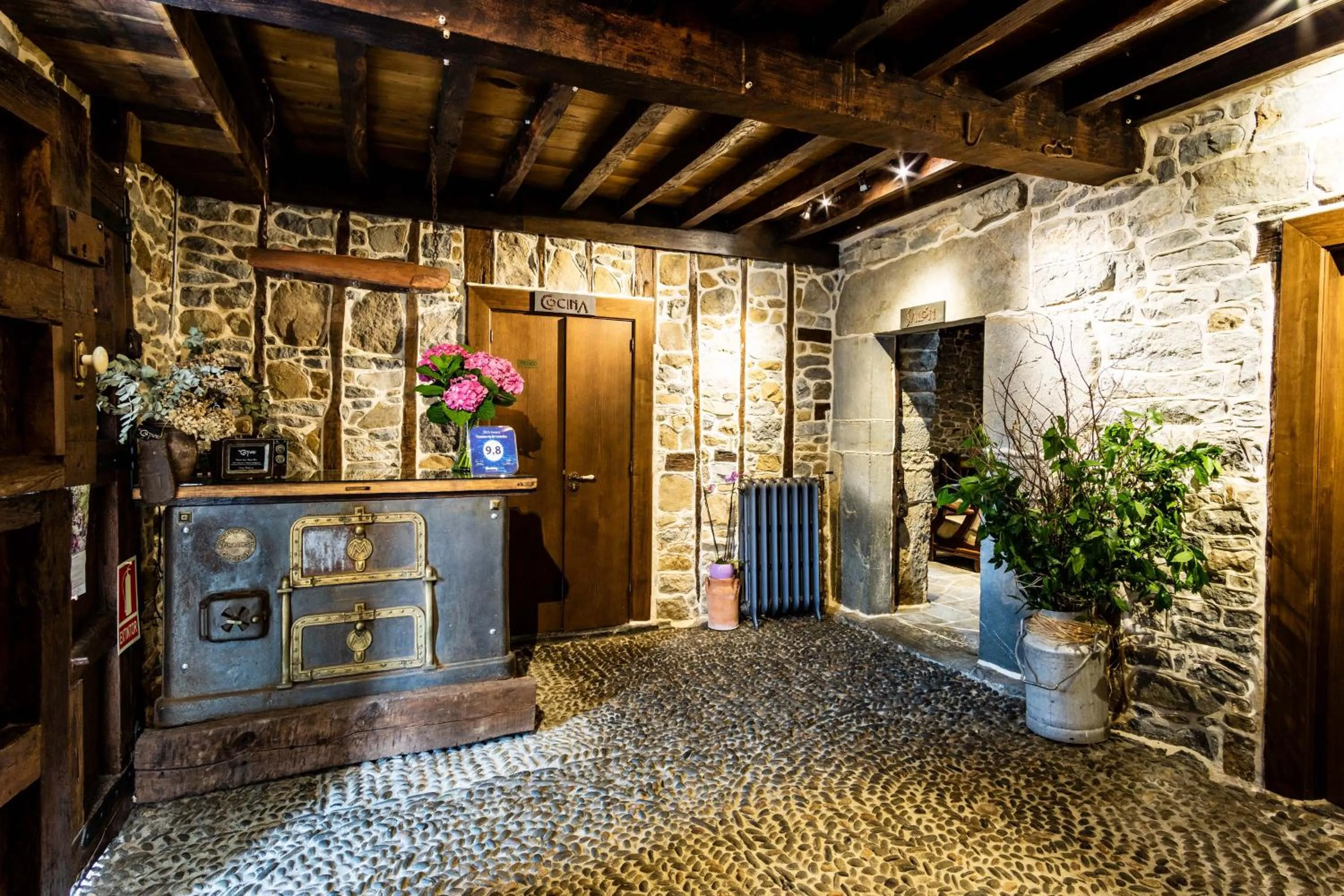 Lobby or reception in Casona de El Castañíu