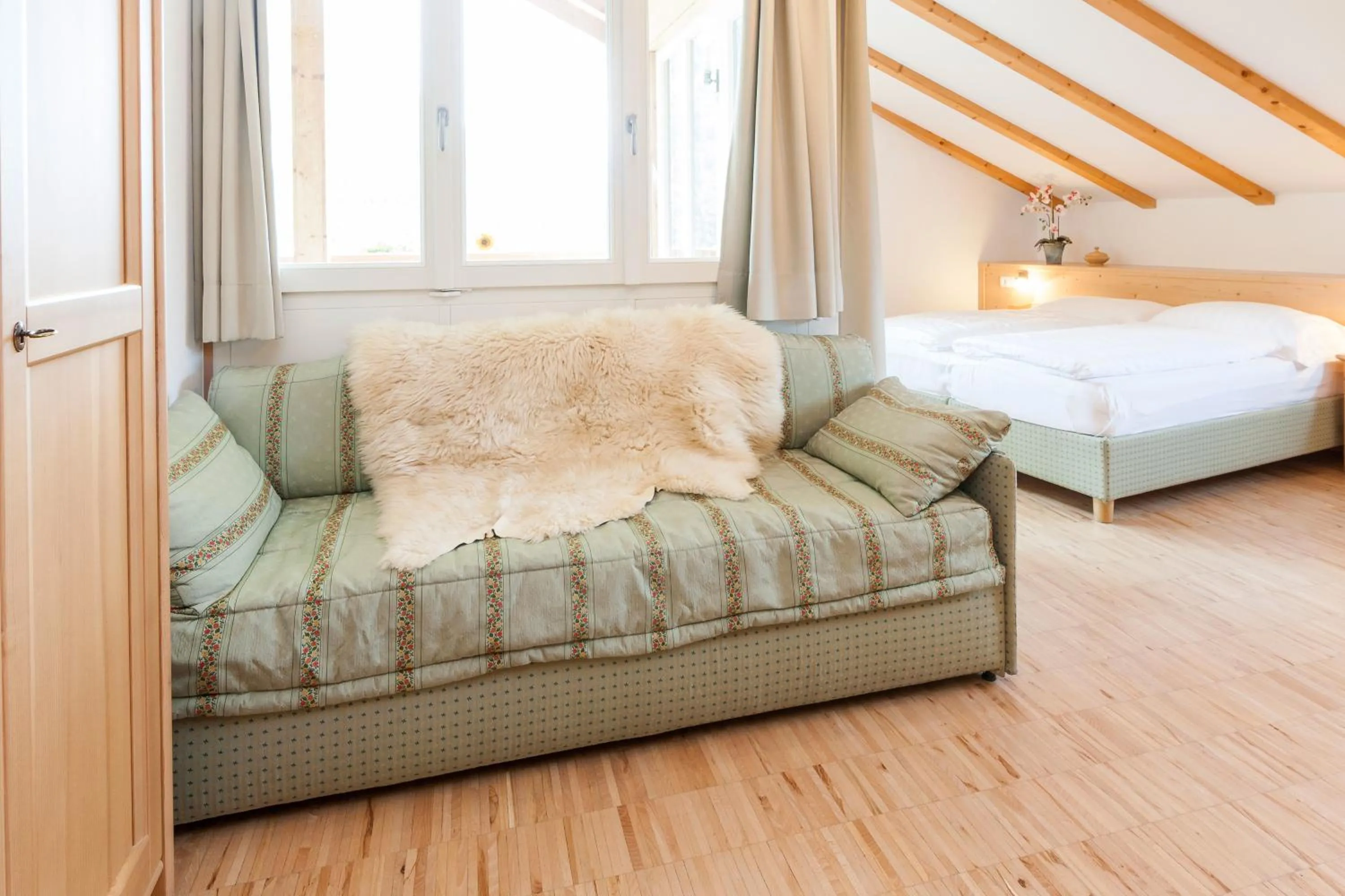 Bedroom, Bed in Berggasthof Locanda Alpina Dorfner