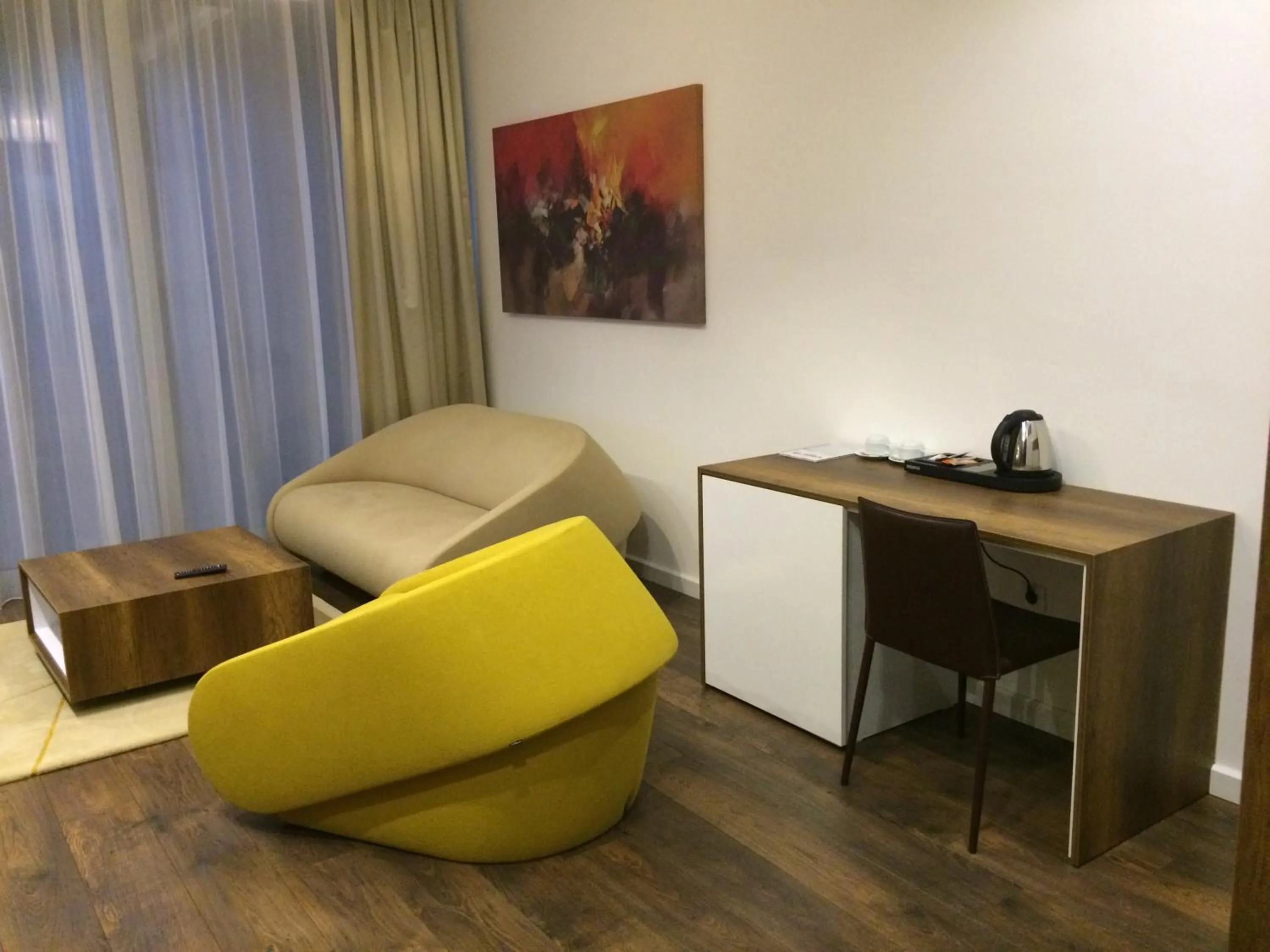 One-Bedroom Suite in Perla Luxury