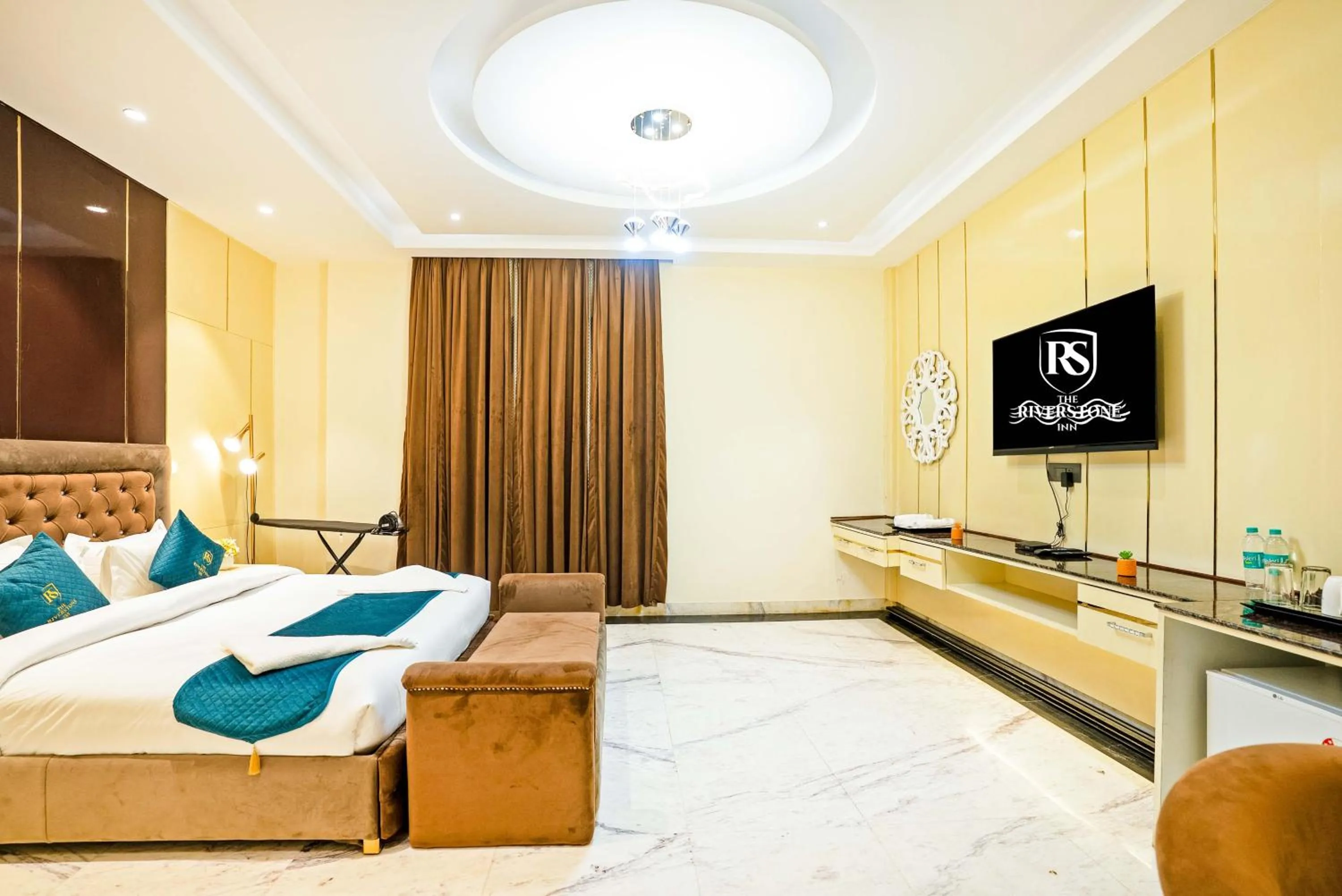 Bed in The Riverstone Inn