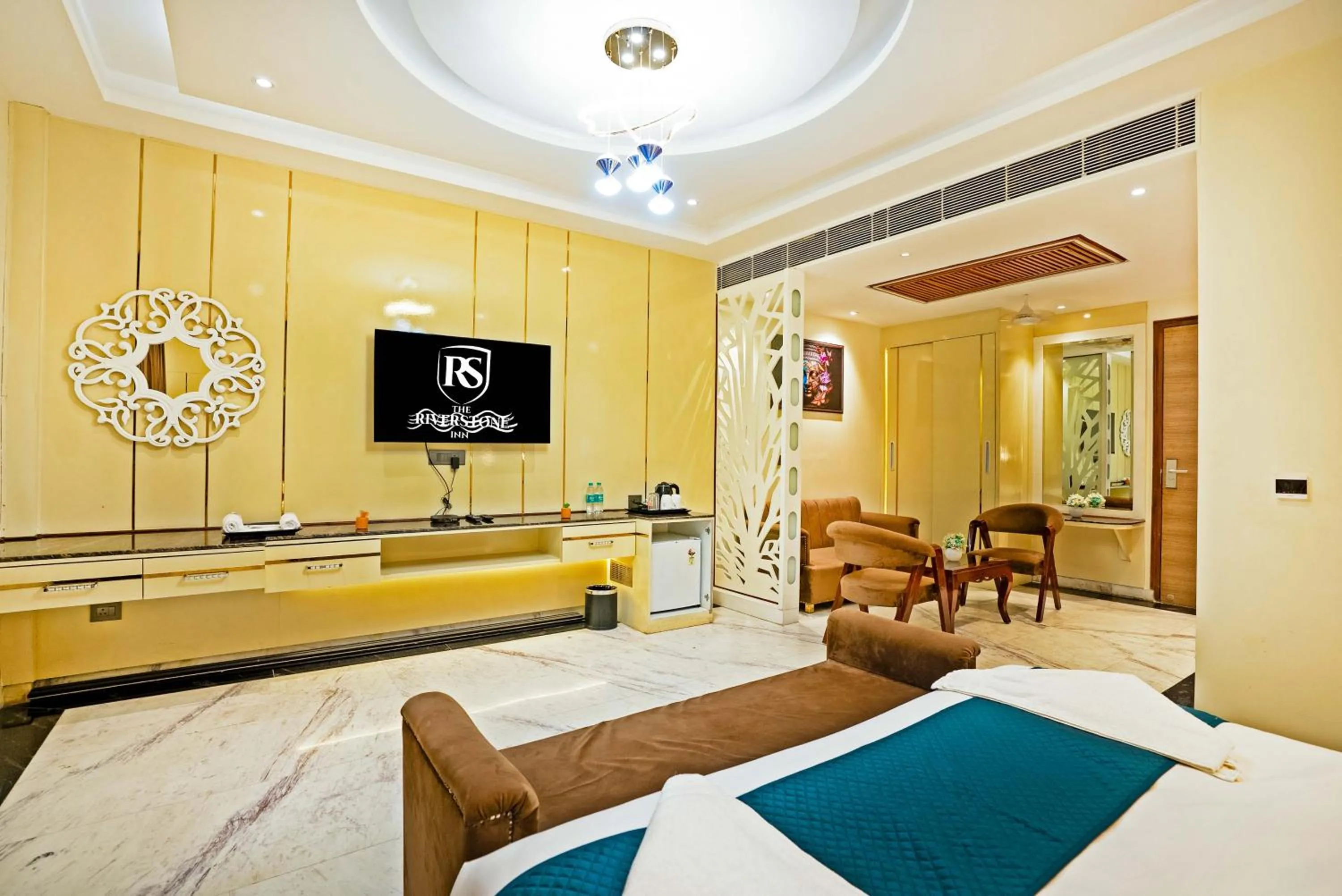 Bed in The Riverstone Inn