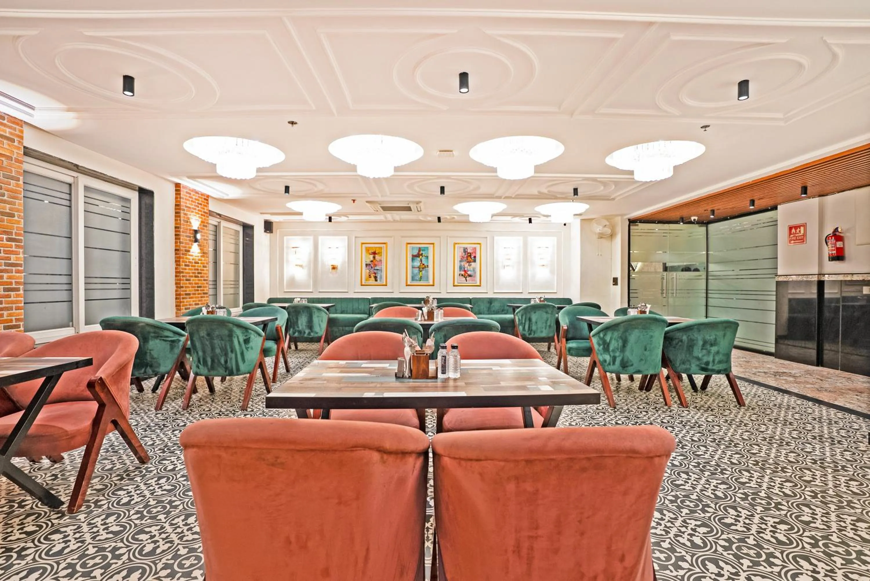 Restaurant/places to eat in The Riverstone Inn