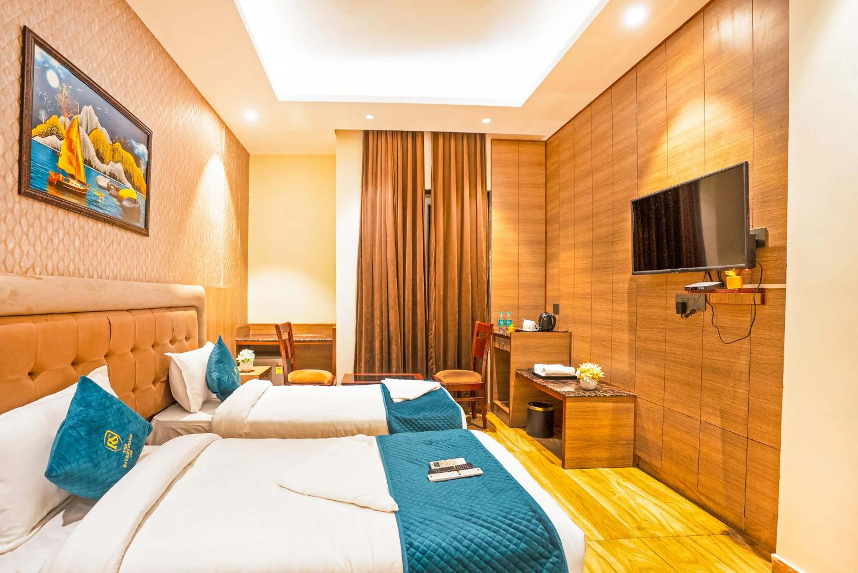 Bed in The Riverstone Inn