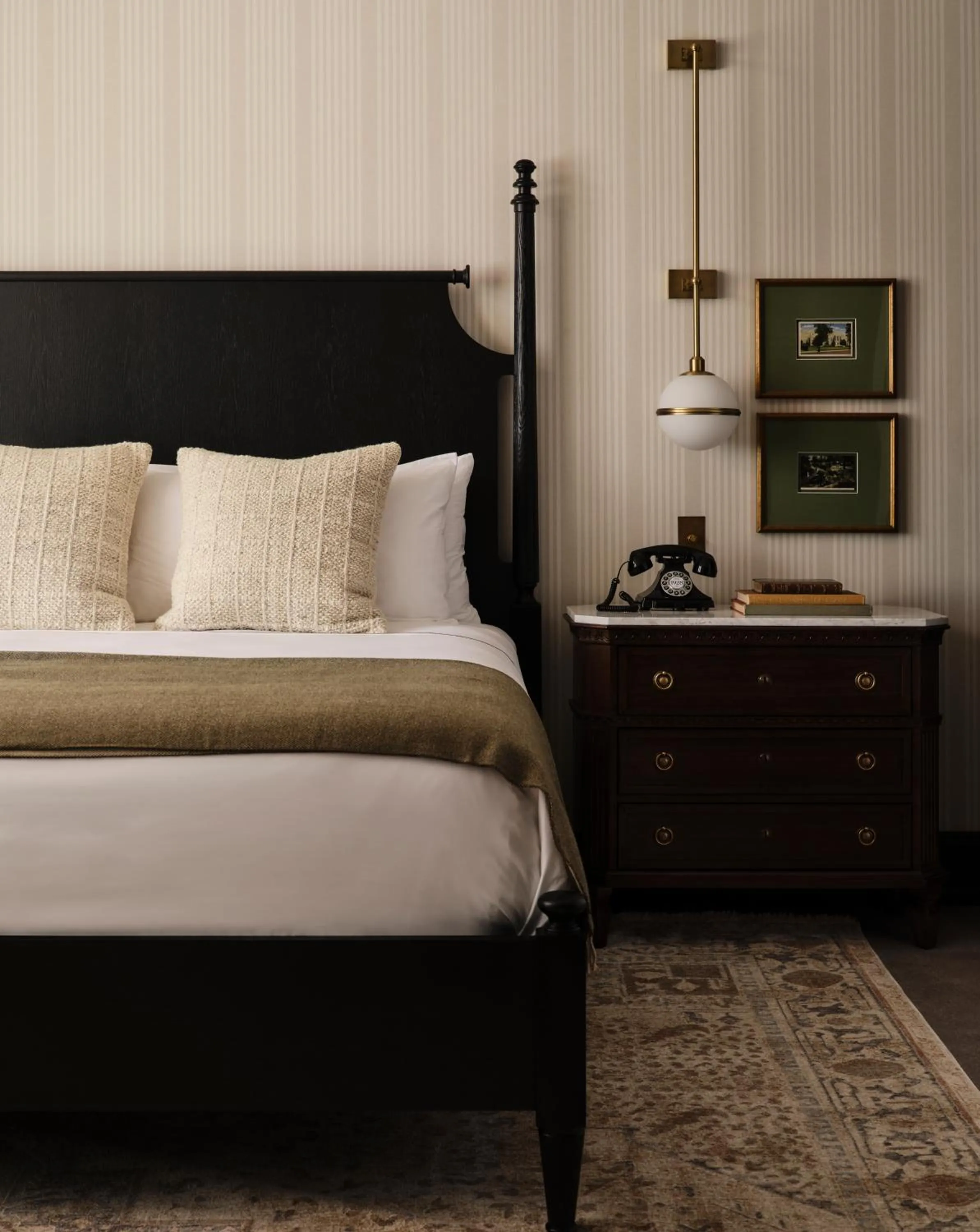 Bedroom, Bed in Hotel 1928