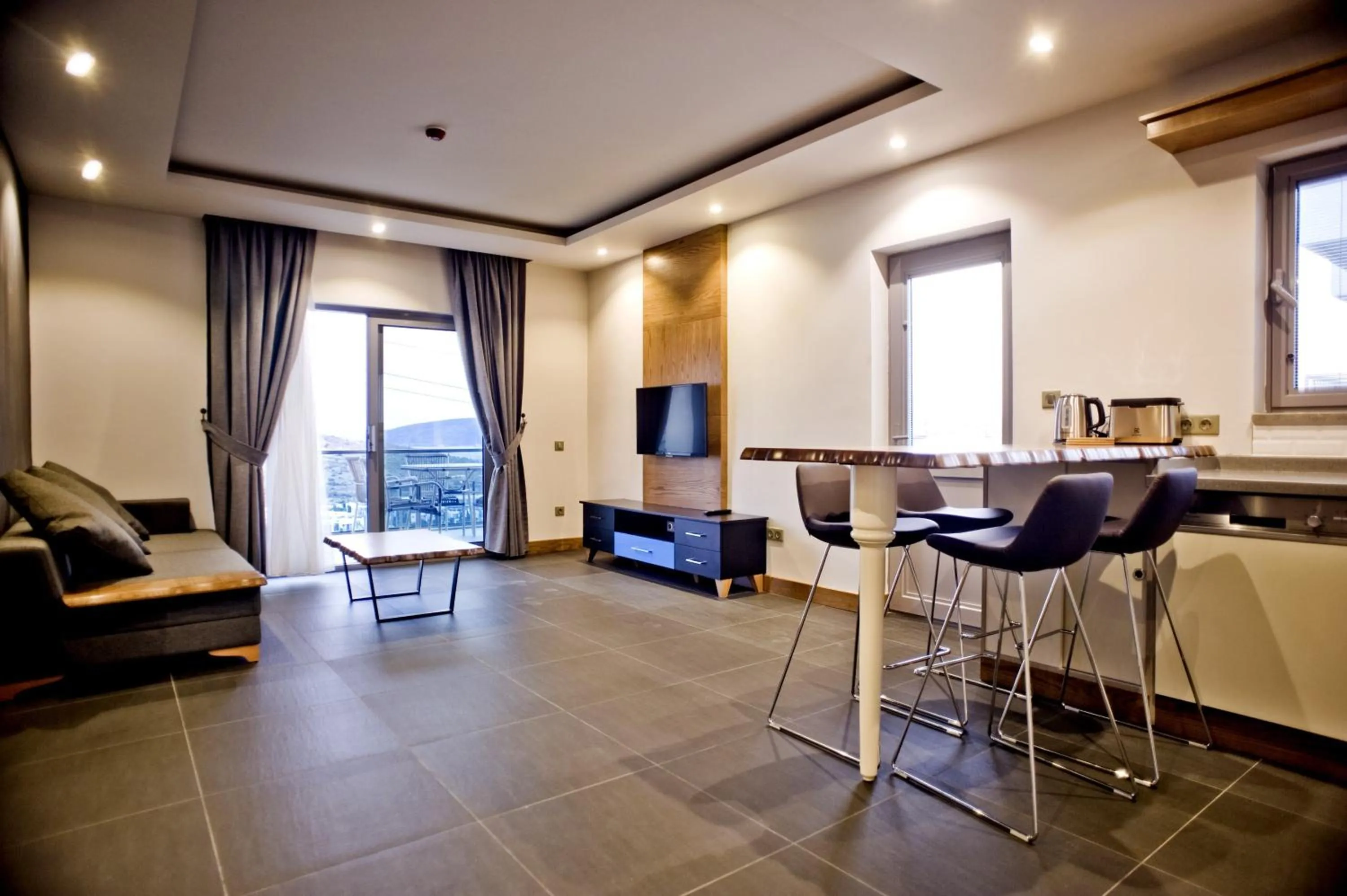 Living room in Degirmenburnu Residence