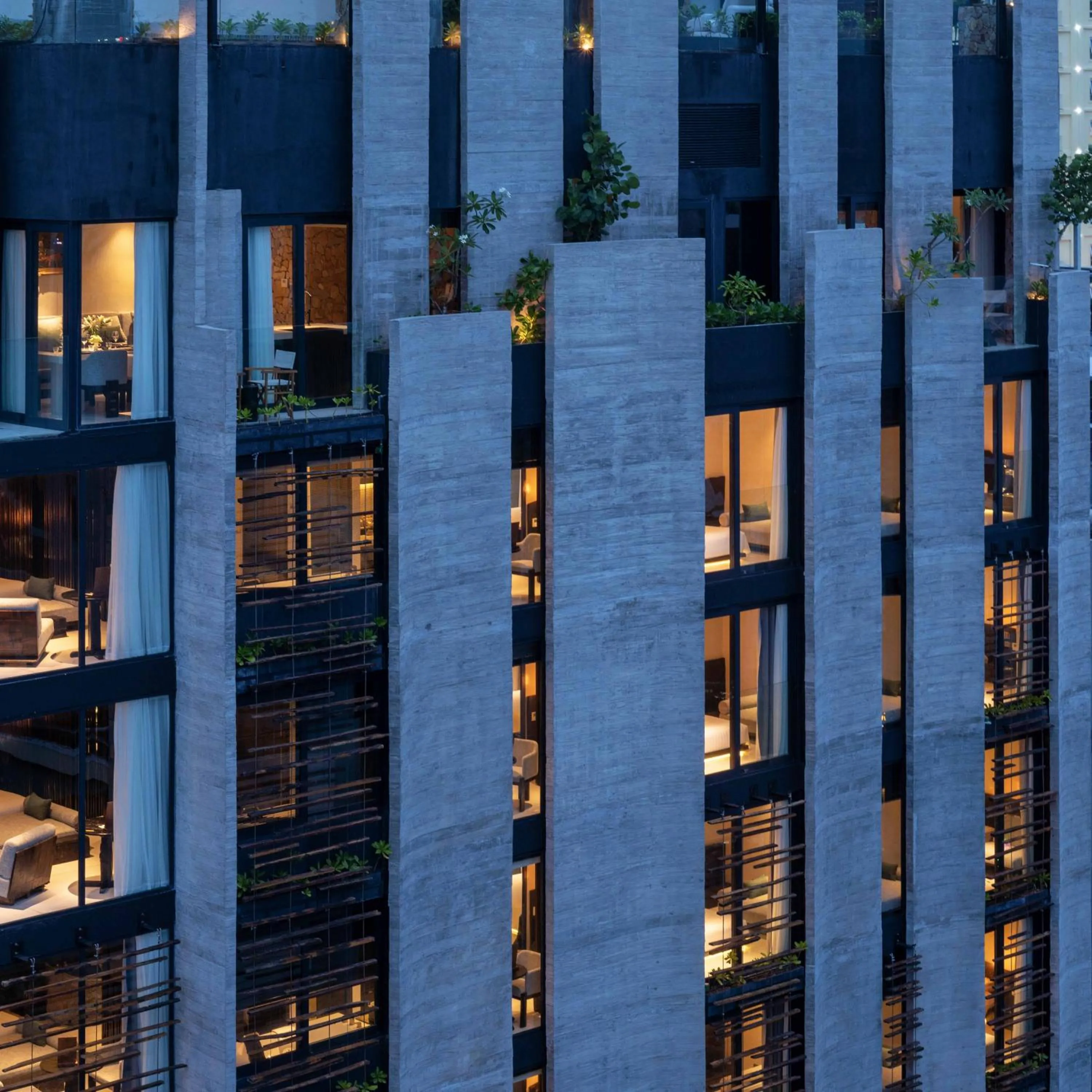 Property building in Hôtel de Soie