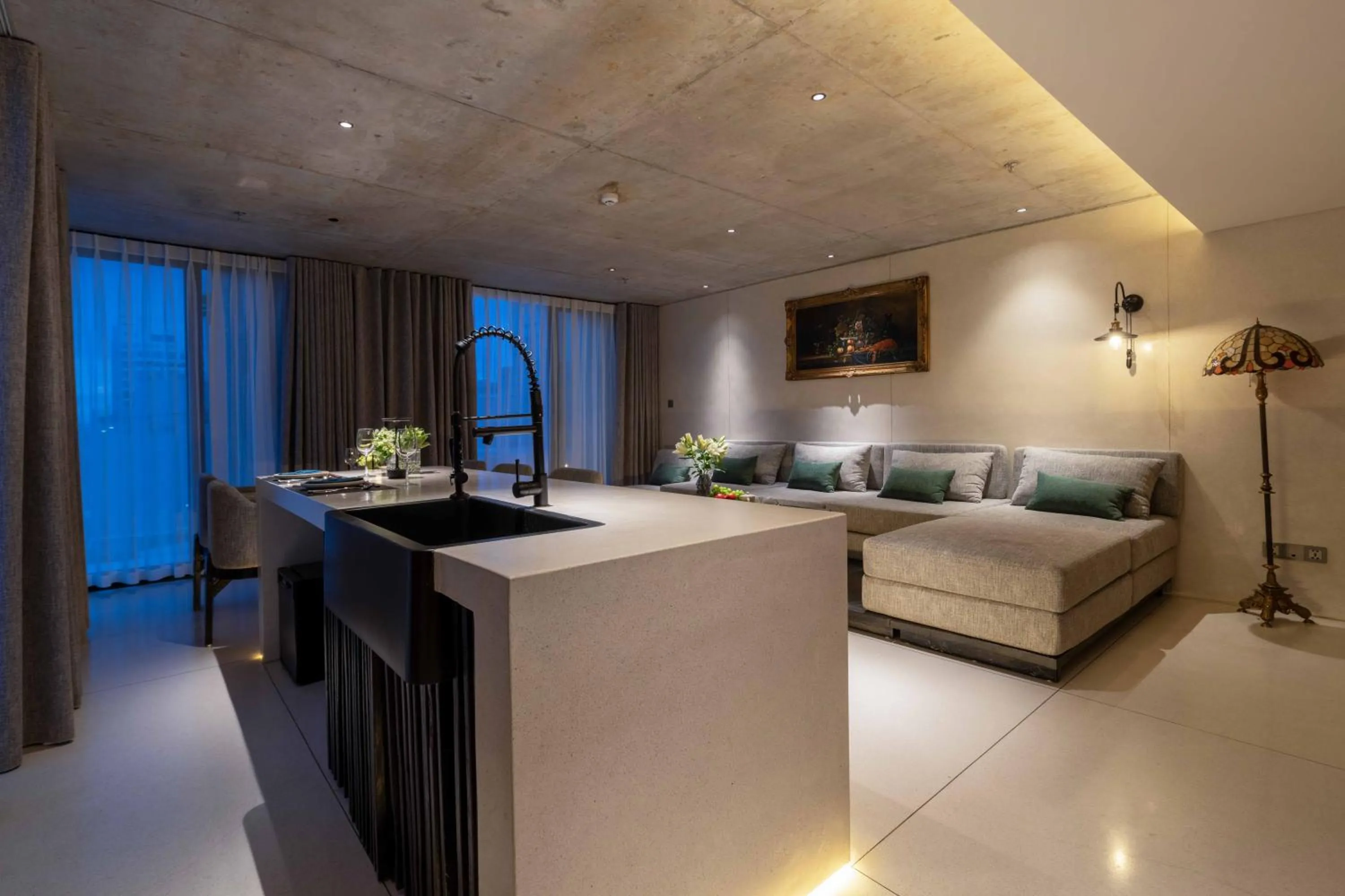 Living room, Bed in Hôtel de Soie