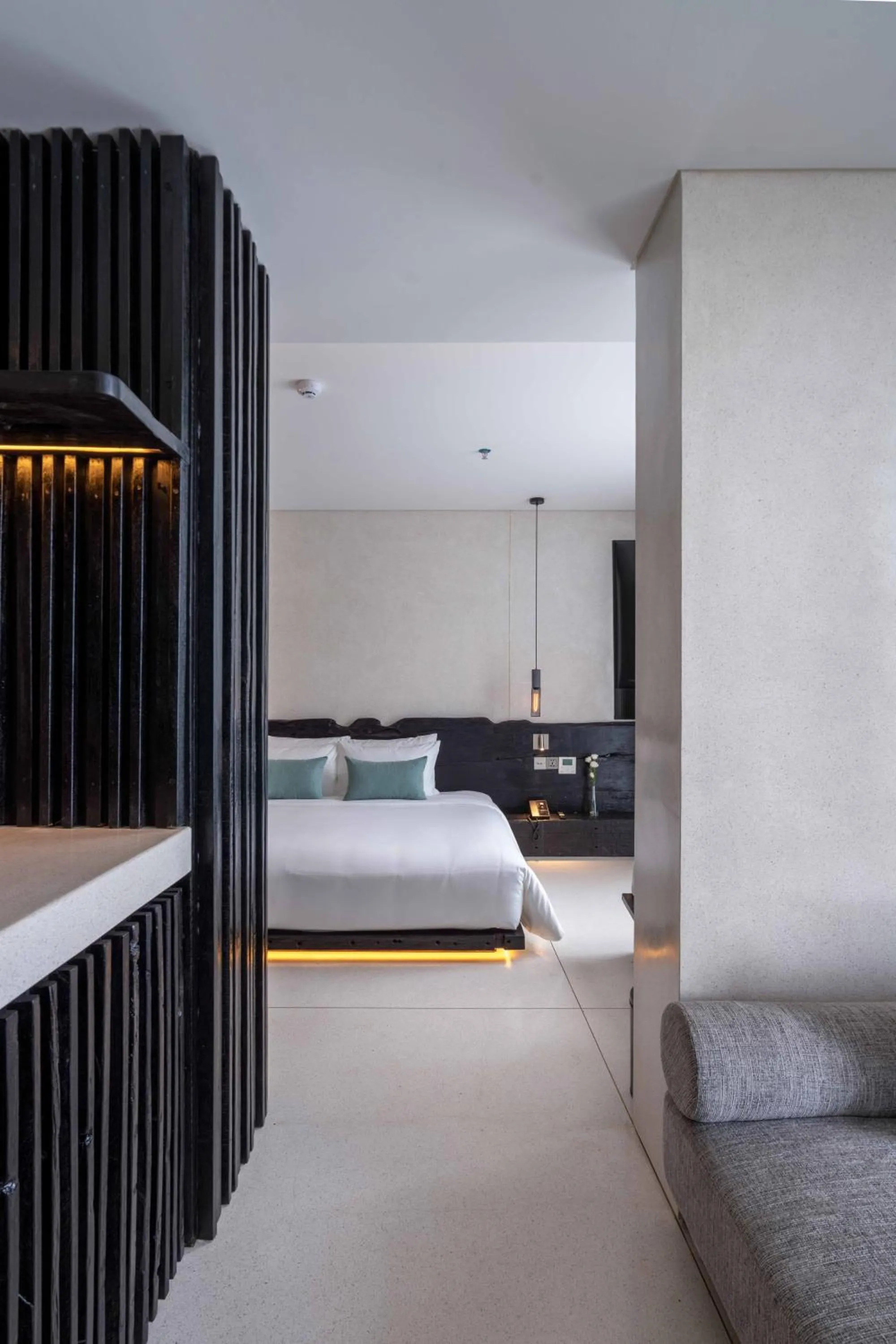 Bedroom, Bed in Hôtel de Soie