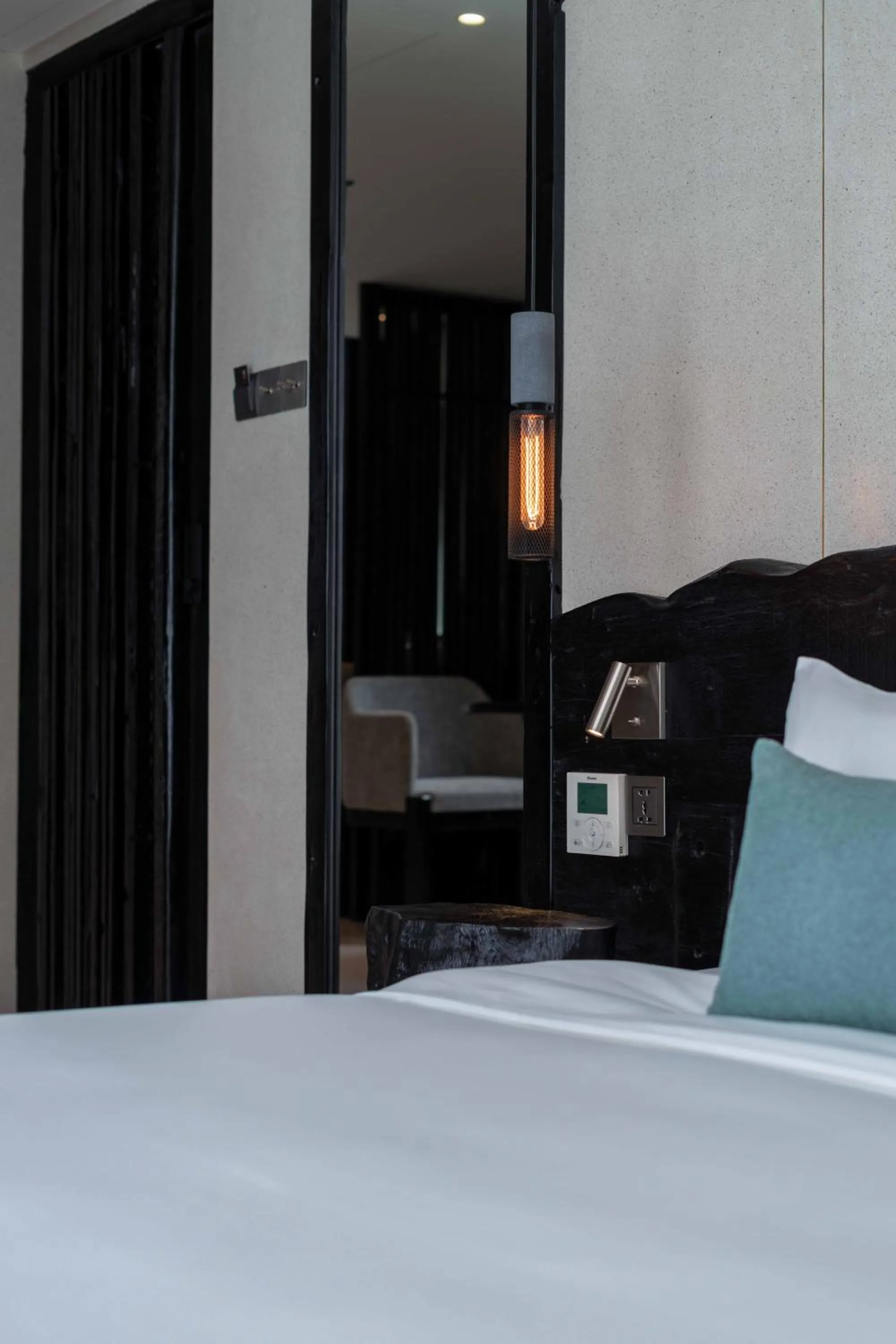 Bedroom, Bed in Hôtel de Soie