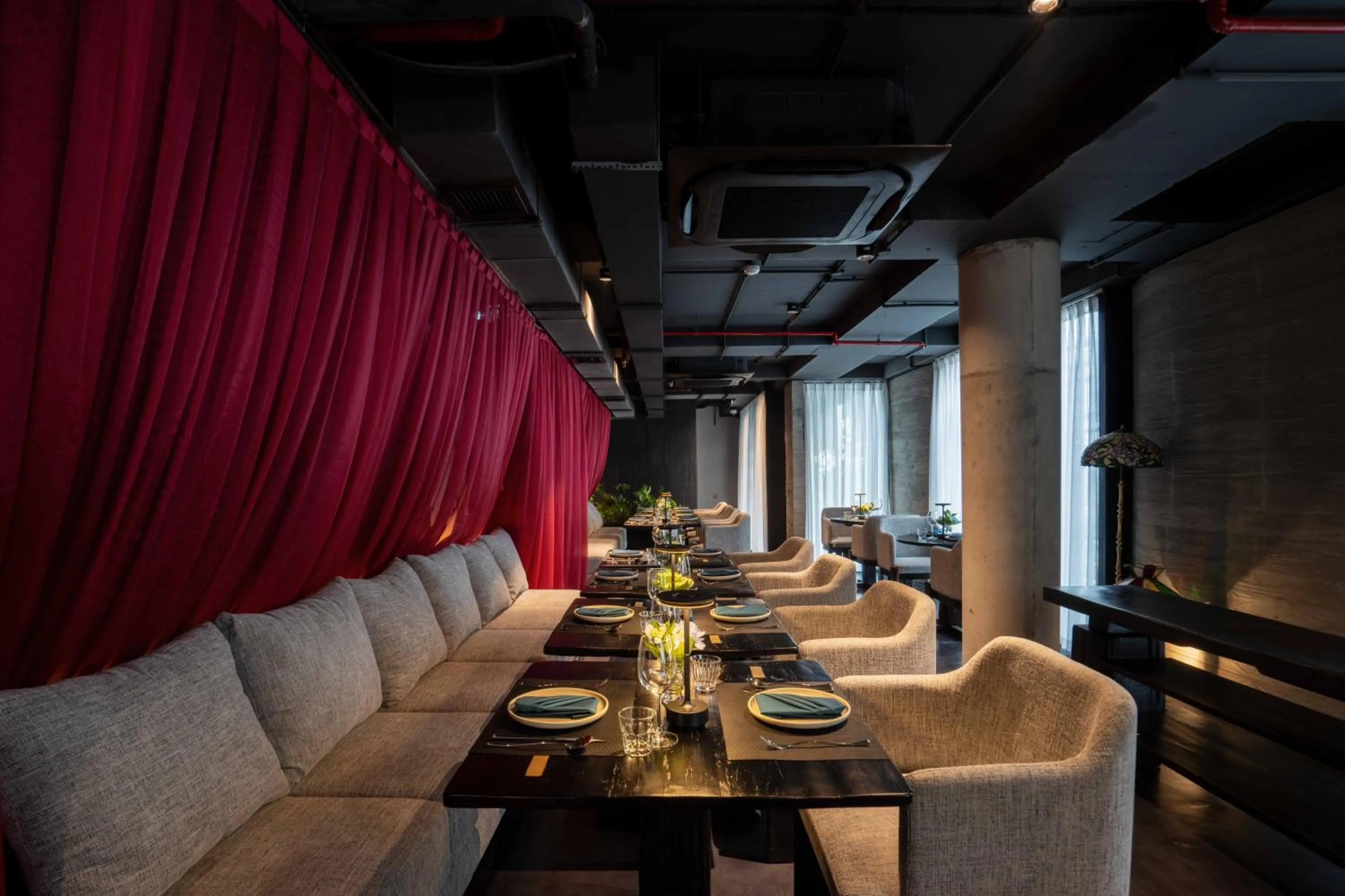 Restaurant/places to eat in Hôtel de Soie