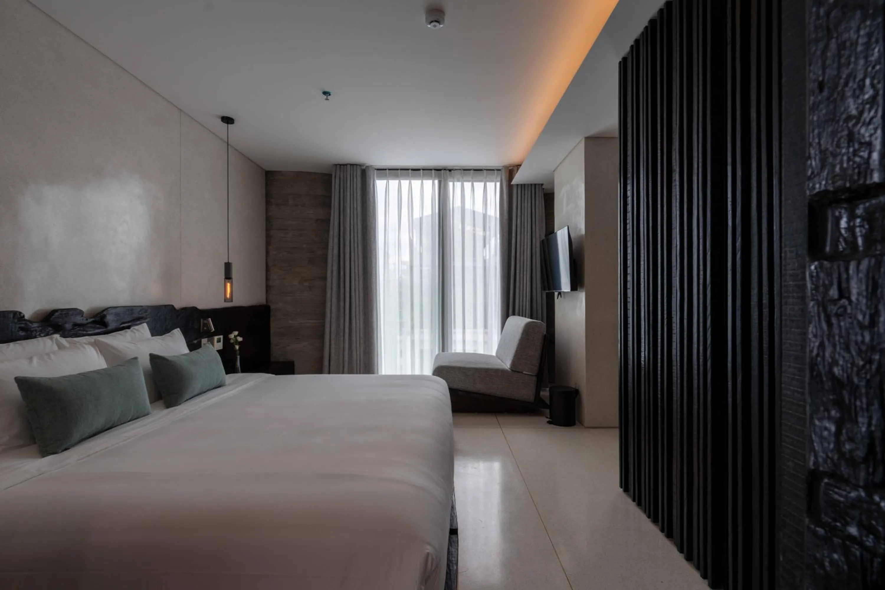 Bedroom, Bed in Hôtel de Soie