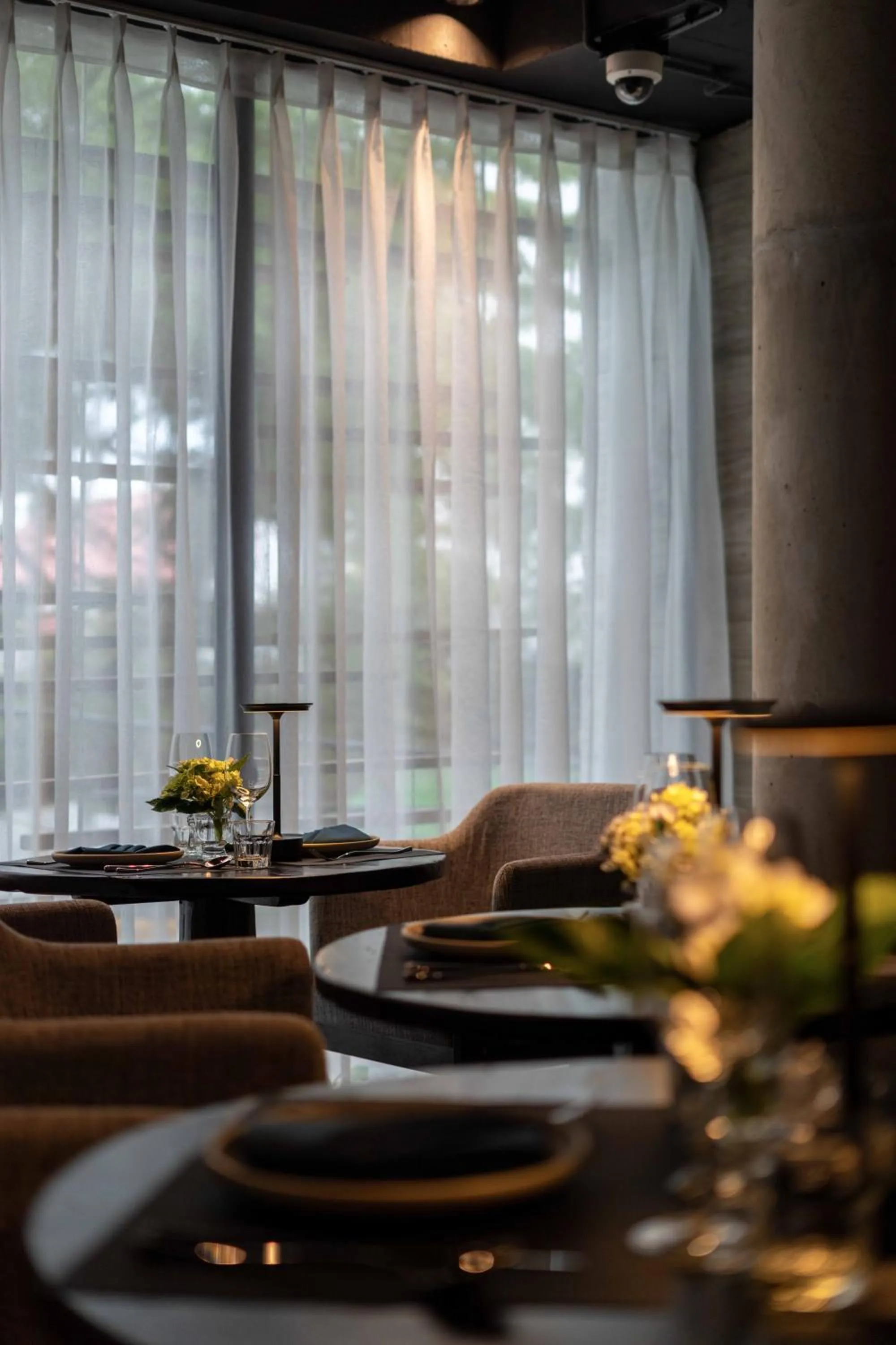 Restaurant/places to eat in Hôtel de Soie