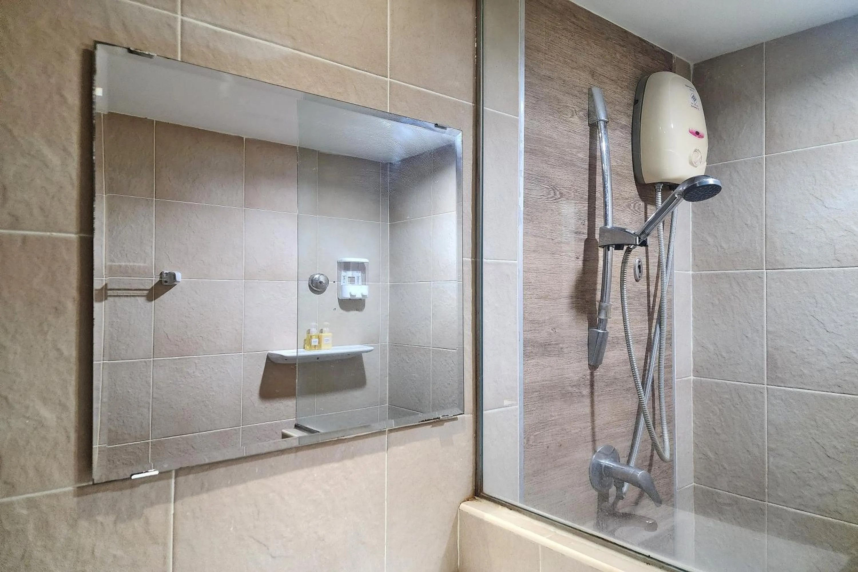 Bathroom in Suan Sunandha Palace Hotel