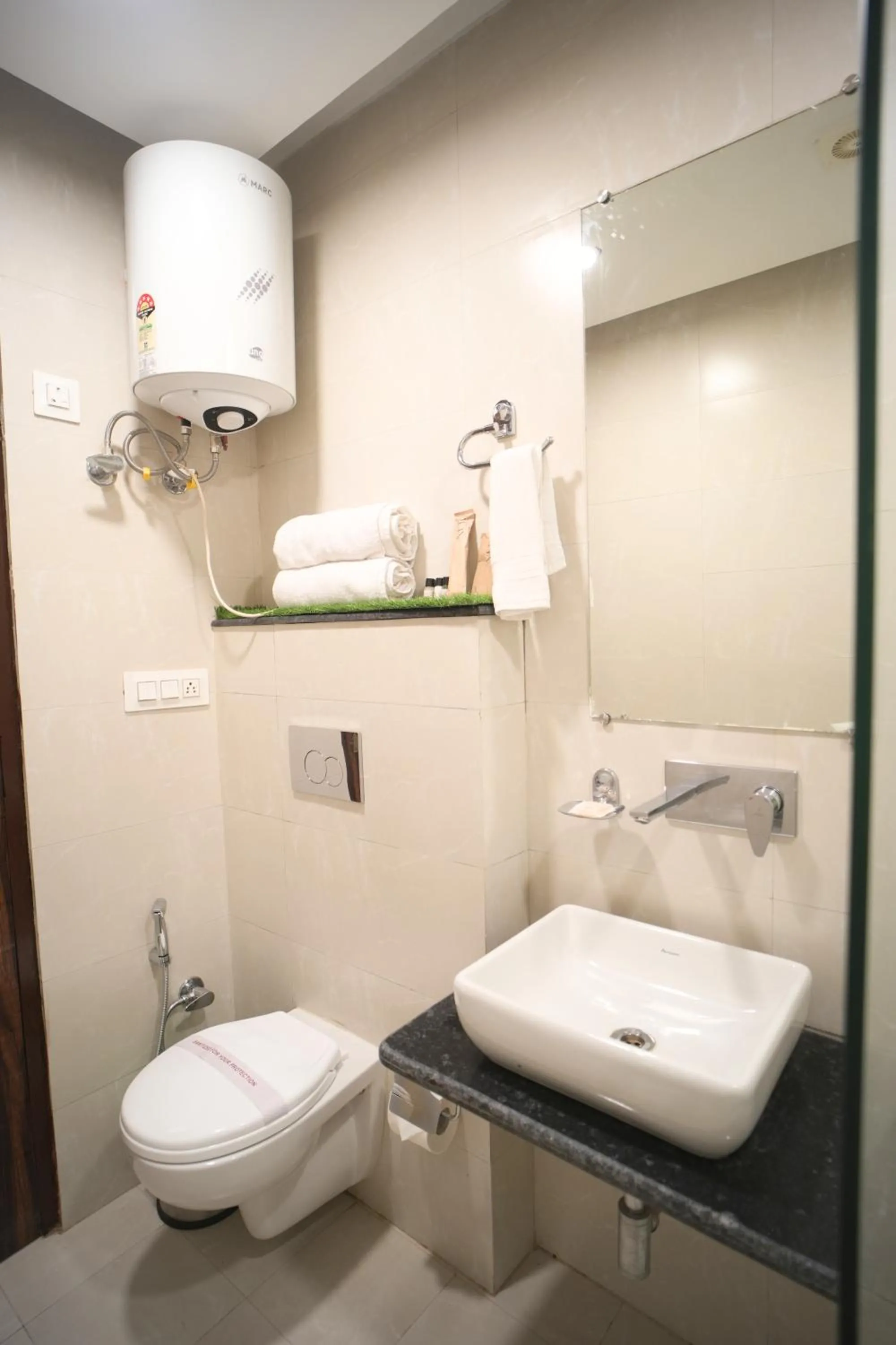 Bathroom in Nuri's Nest And Notch