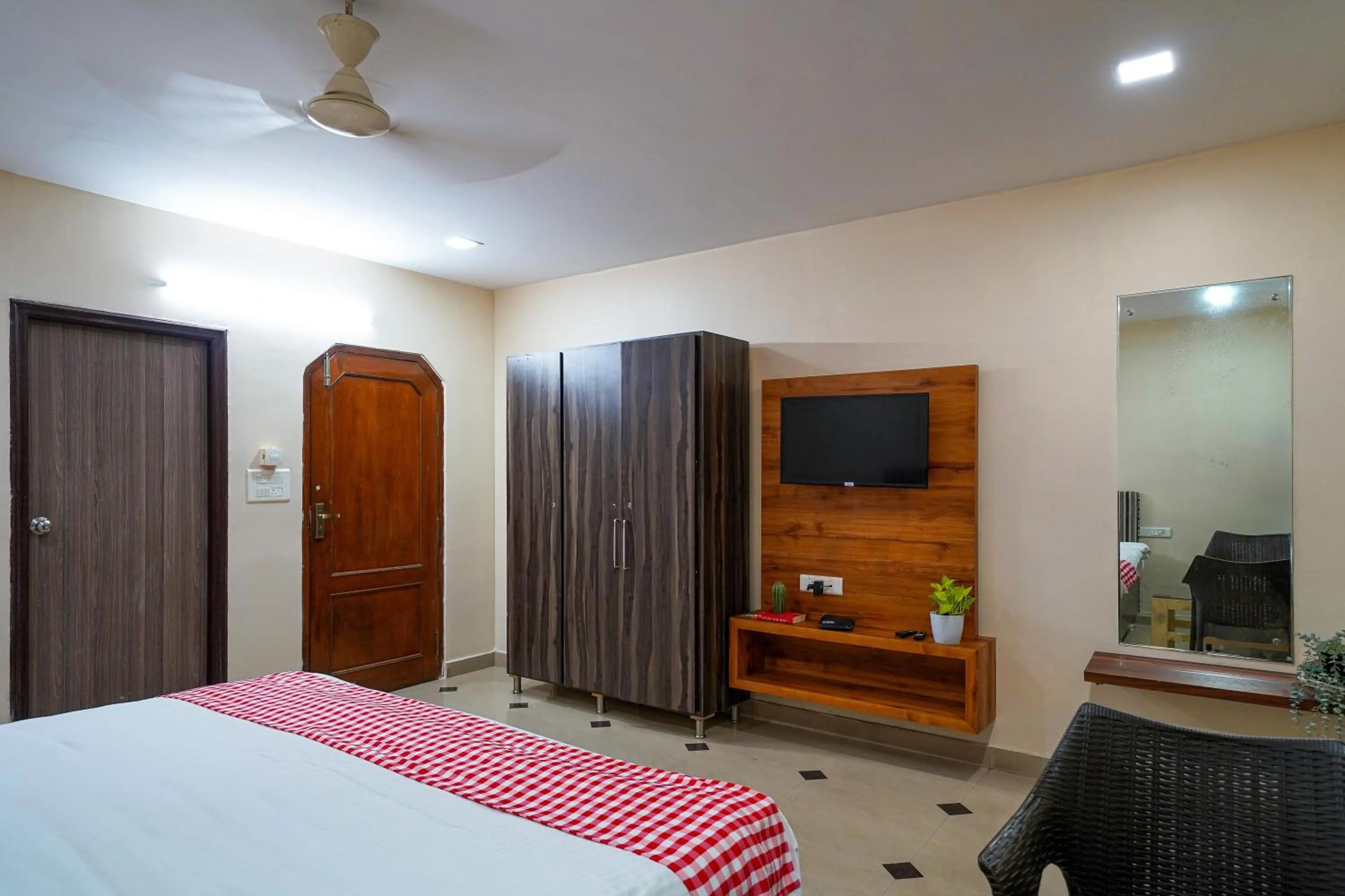 Bed in Open Hotel by Olive - Oceanic Vibes Hotel - RK Beach