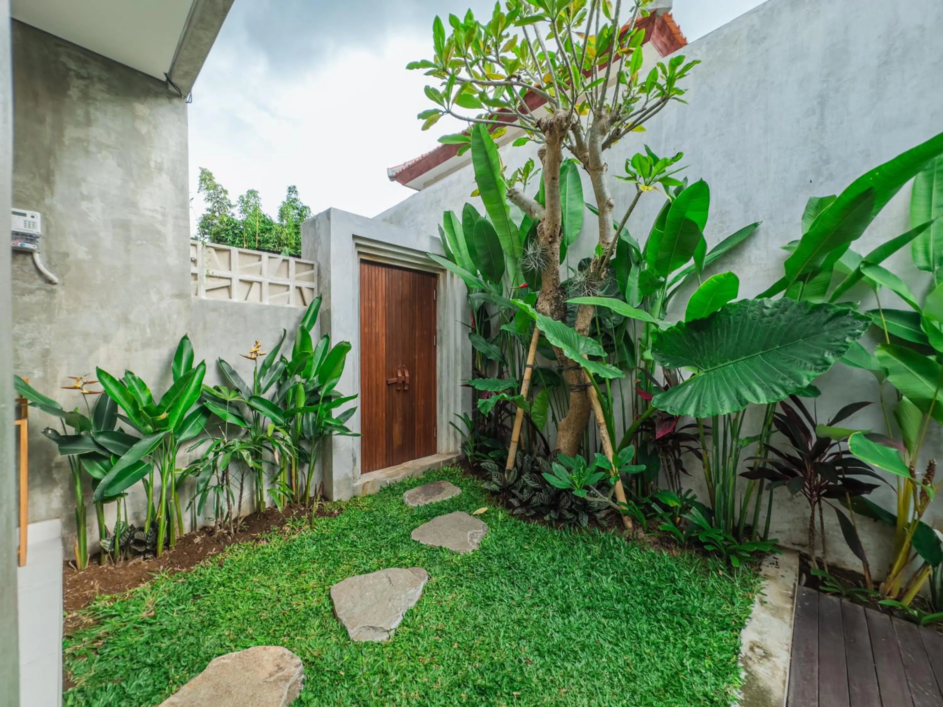 Garden view in Davaya Villas Ubud