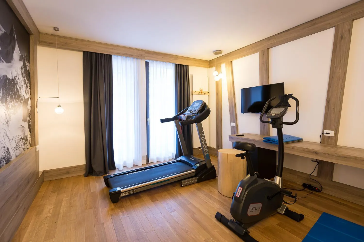 Fitness centre/facilities in NH Collection Alagna Mirtillo Rosso