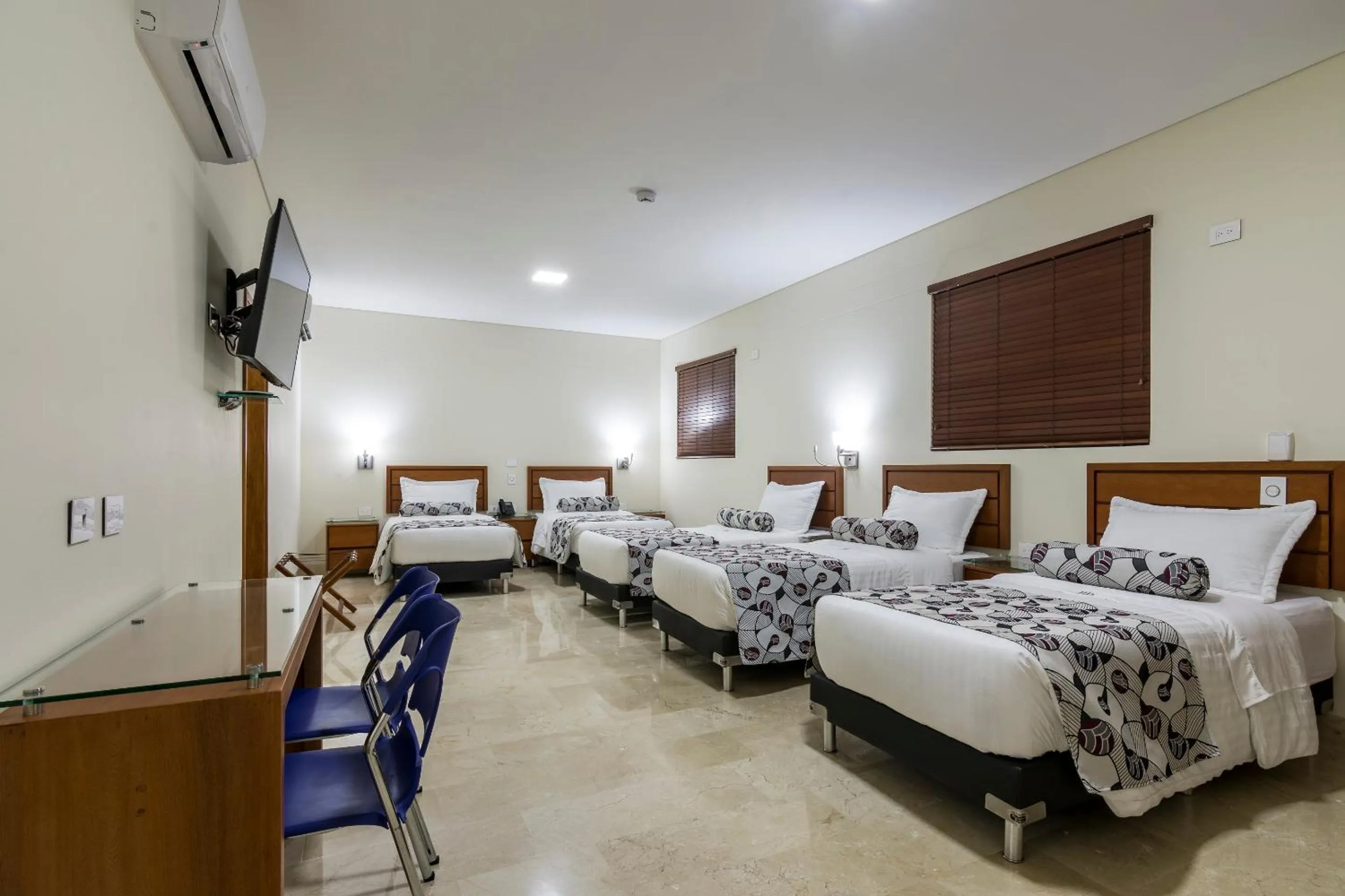 Bedroom, Bed in Hotel Dorado La 70